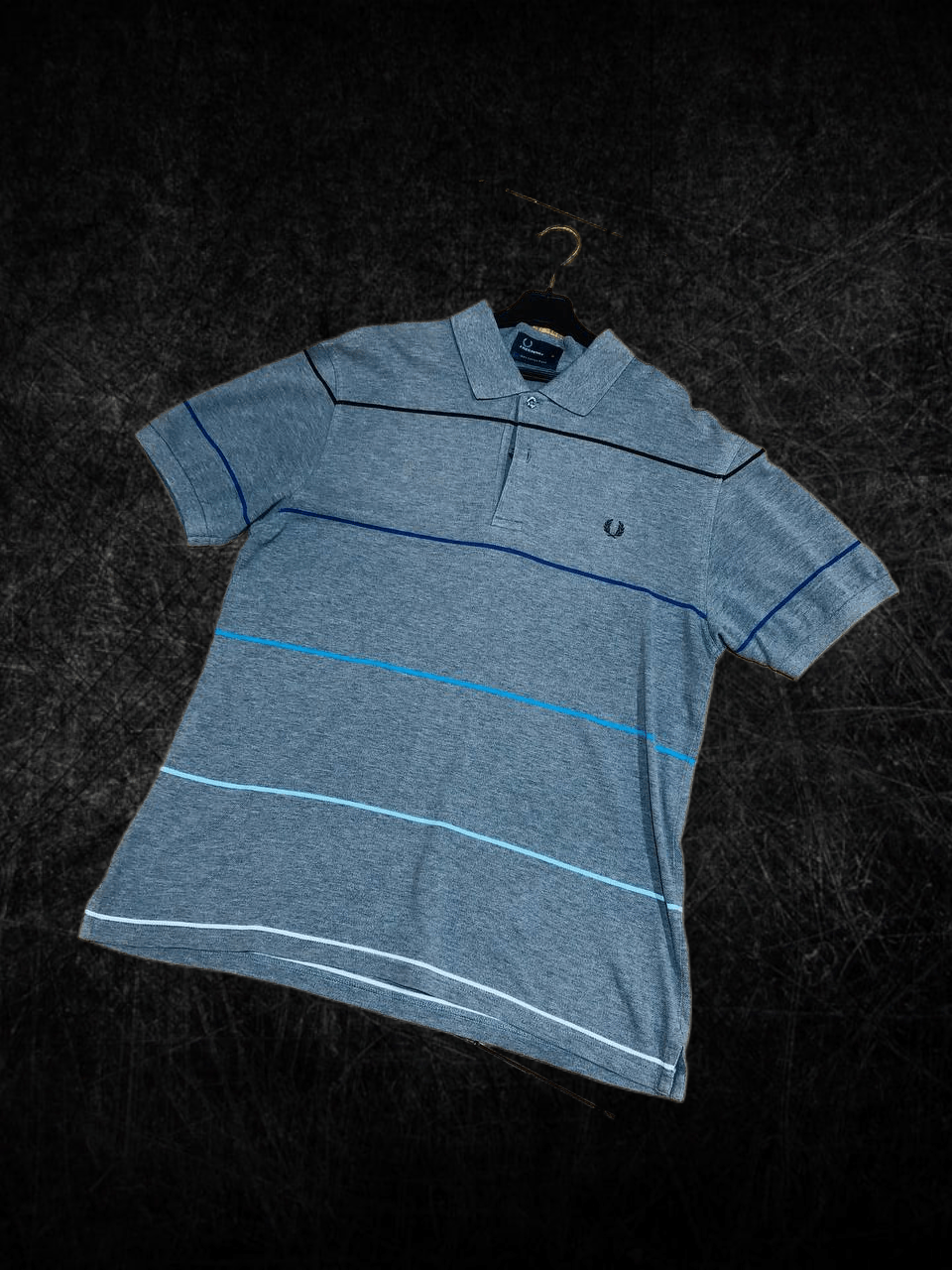 T-Shirt Size M Y2K Logo Fred Perry Vintage Polo