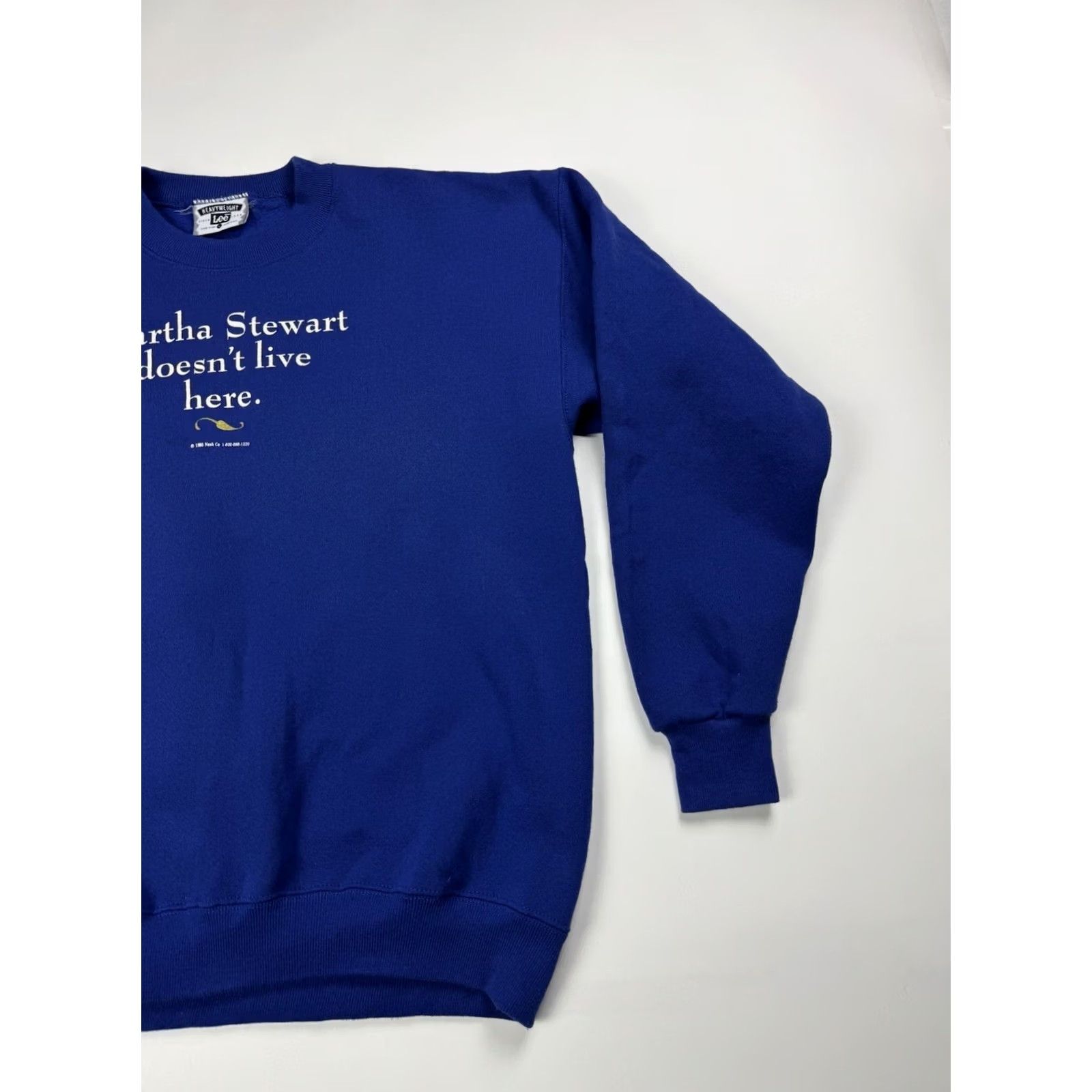 Vintage VINTAGE Martha Stewart Doesn’t Live Here Crewneck Sweatshirt L Blue Unisex Adults Sweatshirt Size US L / EU 52-54 / 3 - 4 Thumbnail