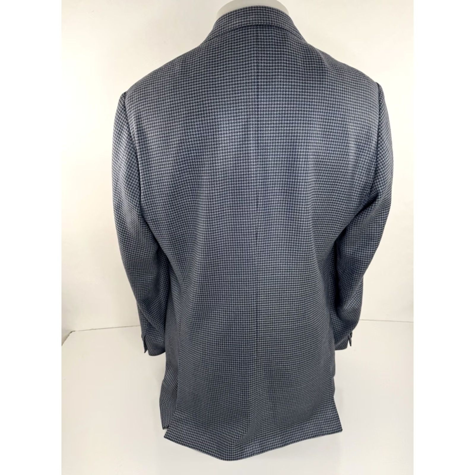 Polo Ralph Lauren POLO RALPH LAUREN ITALY - Wool Blazer 3 Button Jacket 42 R Blue Houndstooth Silk / Wool Men’s Jacket Masculine Polo Ralph Lauren Blazer Italy 42 Size US XL / EU 56 / 4 - 4 Thumbnail