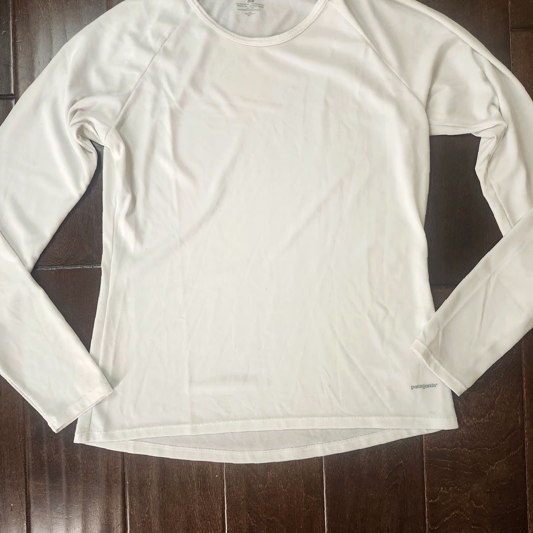 Patagonia Patagonia Capilene Junior M White Long Sleeve Shirt Mens Tee Pullover Baselayer Crew Neck Activewear, Teens, Regular Fit, Polyester Size US M / EU 48-50 / 2 - 6 Thumbnail