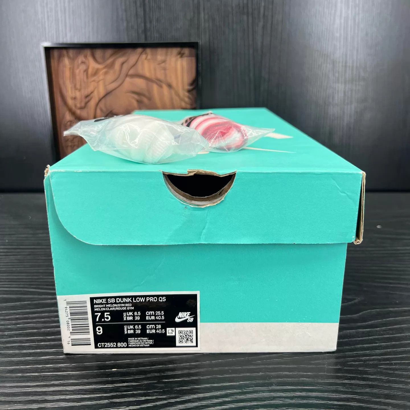 Nike Nike Dunk SB V-Day 40.5 New OG Box & Accs Size US 7.5 / EU 40-41 - 9 Thumbnail