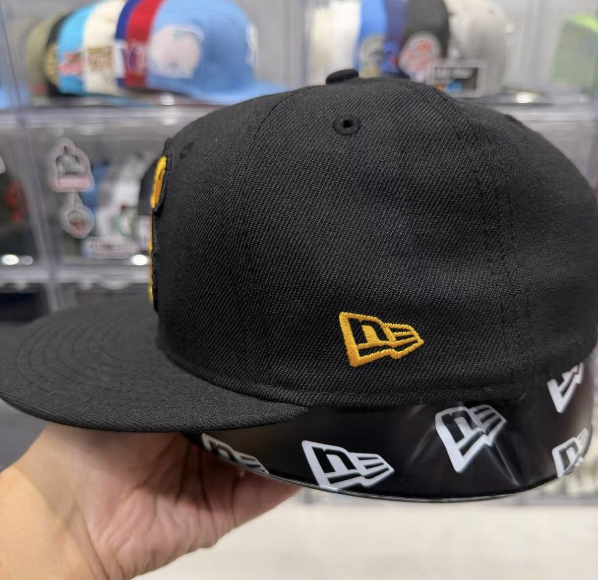 New Era New Era Cartoon Embroidered Flat Brim Baseball Cap J32 Size ONE SIZE - 2 Thumbnail
