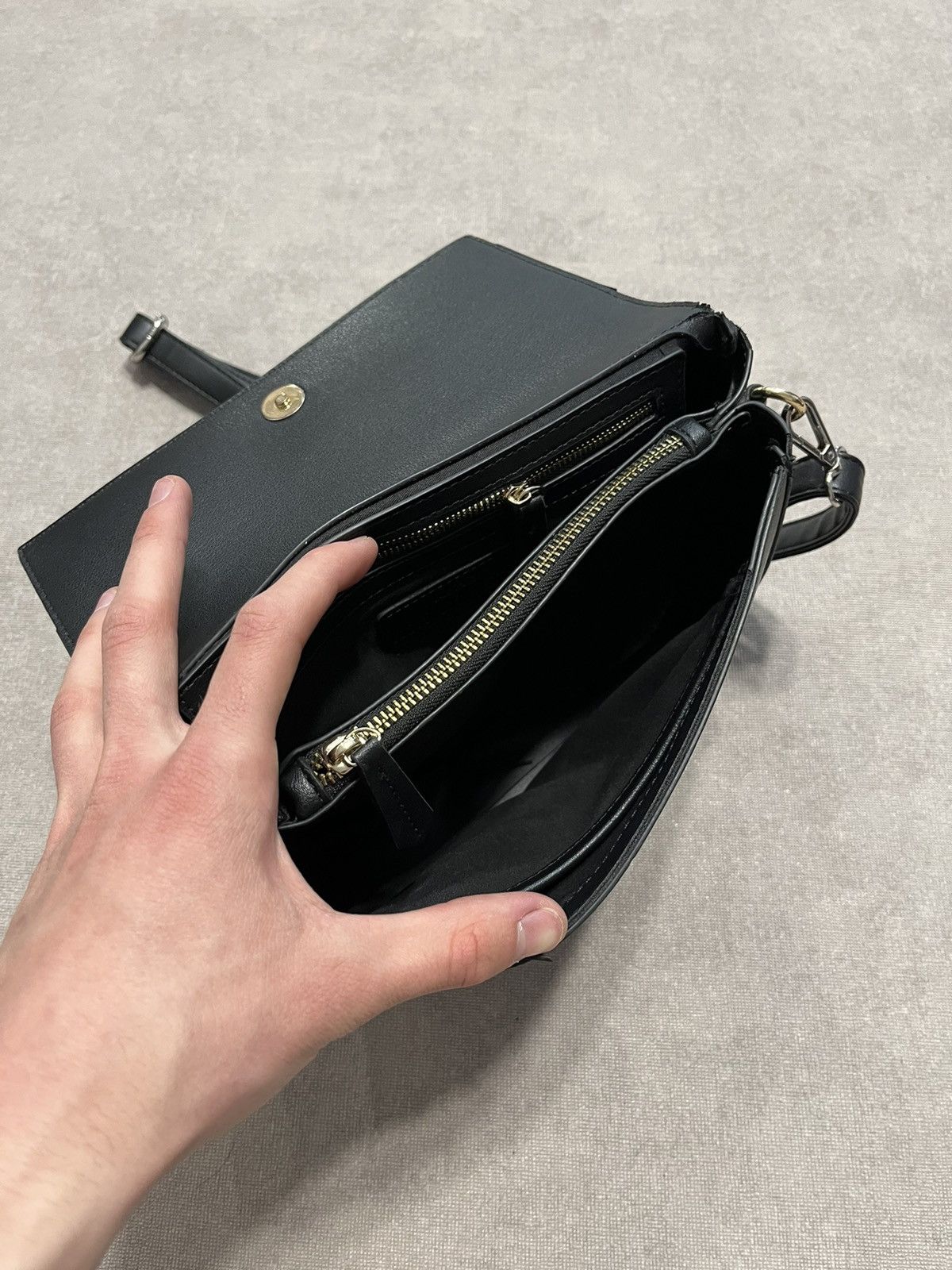 Valentino Valentino Spa Womens Black Shoulder Bag Logo Luxury Size ONE SIZE - 11 Thumbnail