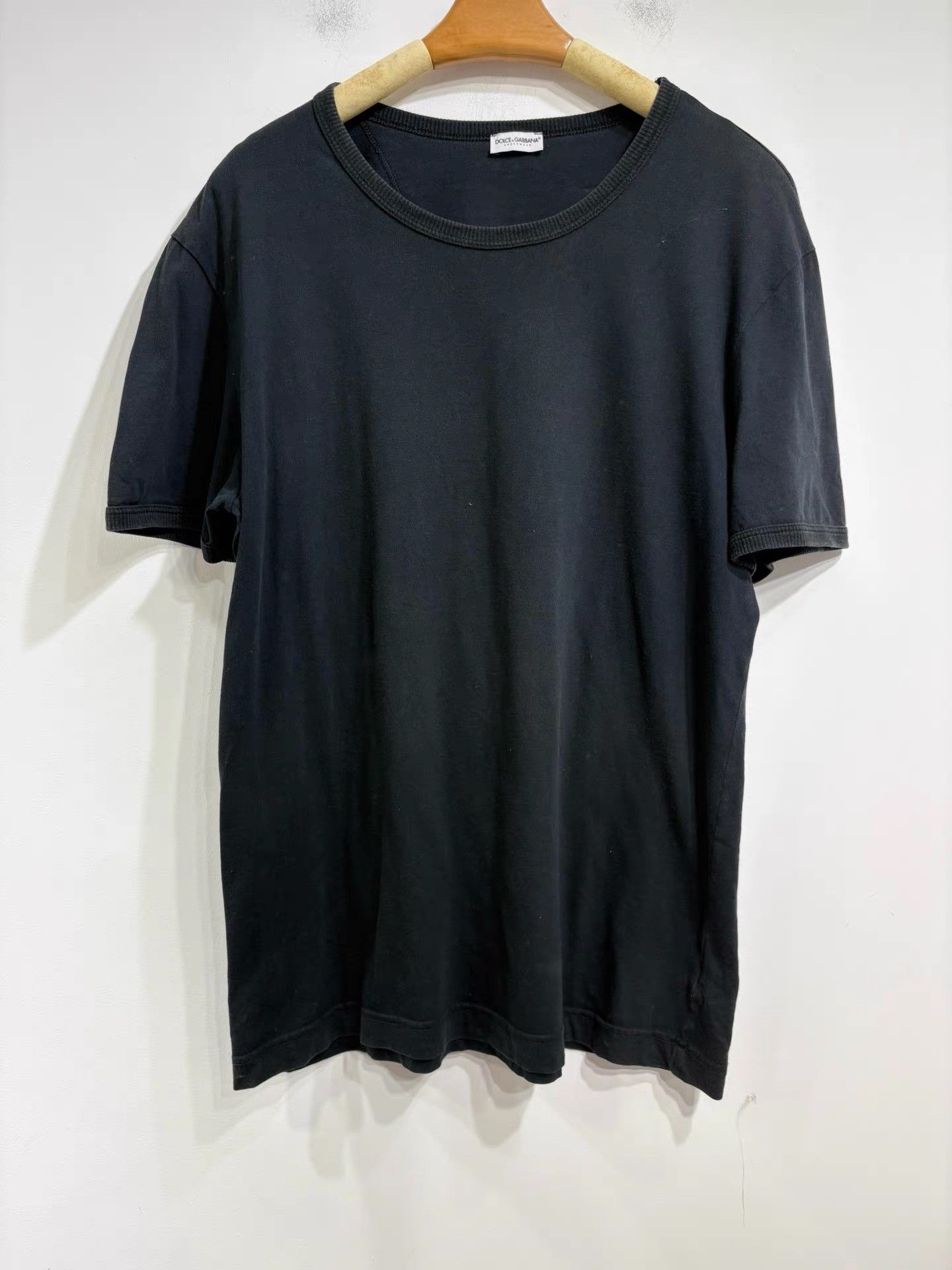 Dolce & Gabbana DOLCE&GABBANA Men's Black Short Sleeve K29 Size US M / EU 48-50 / 2 - 1 Thumbnail