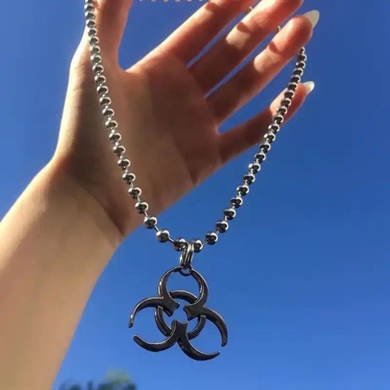 Japanese Brand × Jewelry Harajuku Biochemical Crisis Pendant Necklace Y2K Size ONE SIZE - 1 Thumbnail