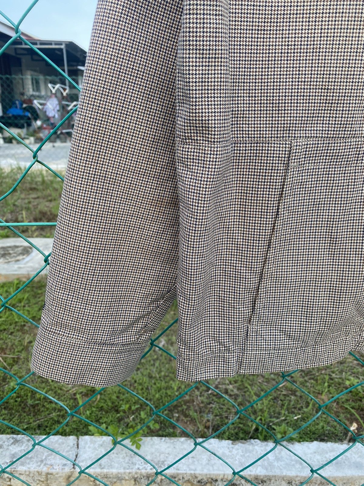 Neighborhood Neighborhood Type Urban/Garment Houndstooth Jacket Size US M / EU 48-50 / 2 - 6 Thumbnail