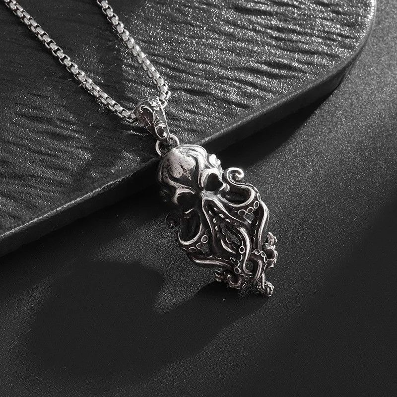 Vintage Vintage Skull Octopus Necklace Size ONE SIZE - 2 Thumbnail