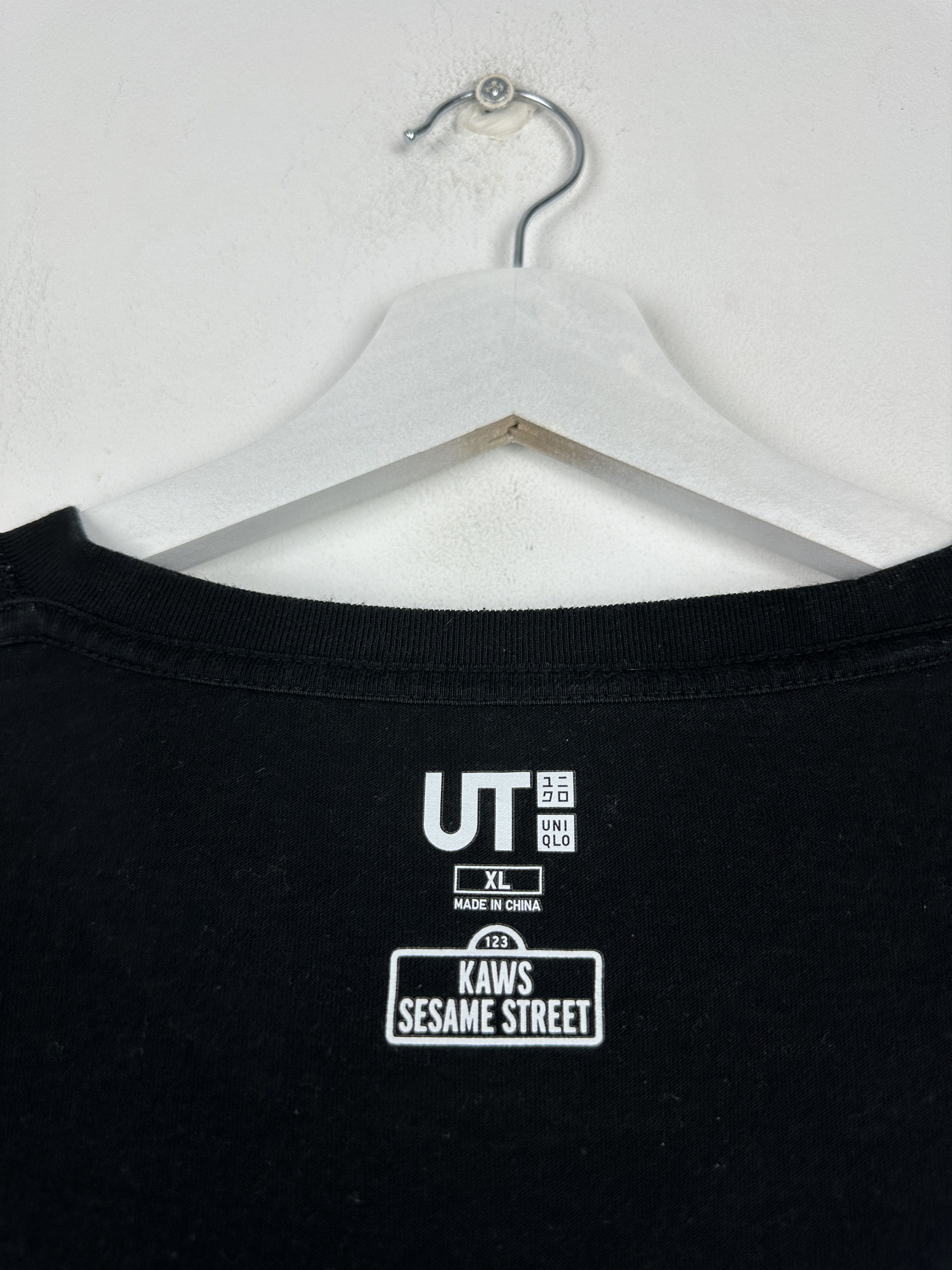 Kaws Kaws Sesame Street T Shirt Tee Size US XL / EU 56 / 4 - 8 Thumbnail