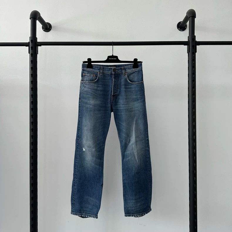 Balenciaga Balenciaga SS22 Legs Broken Washed Old Denim Pants 2502-Nex Size US 30 / EU 46 - 1 Thumbnail