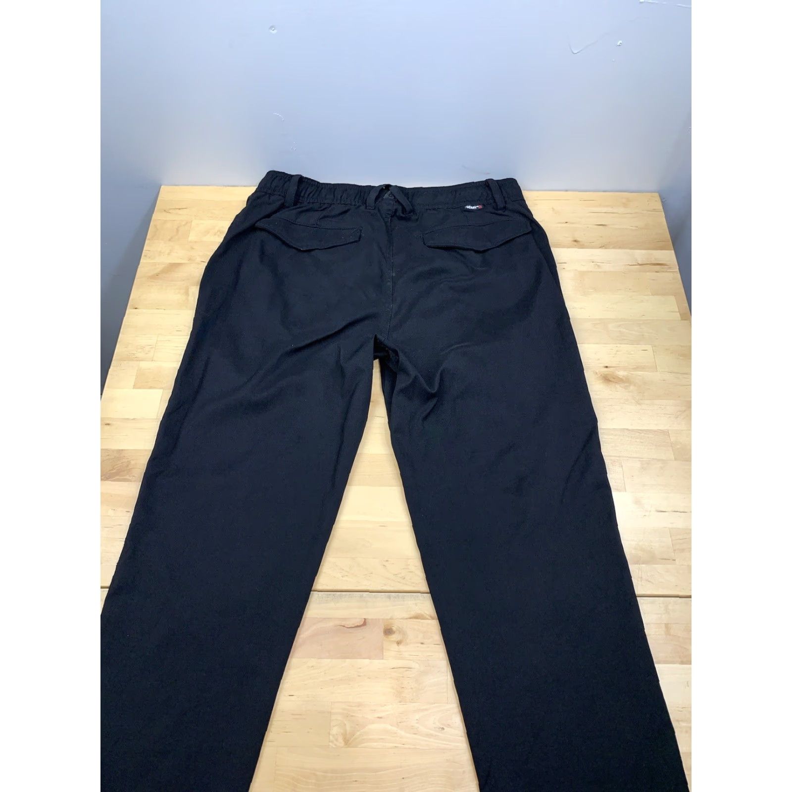 Vintage Gerry Mens Joggers M Black Casual Drawstring Pants Modern Fit Tailored Everyday Comfort Size ONE SIZE - 5 Thumbnail