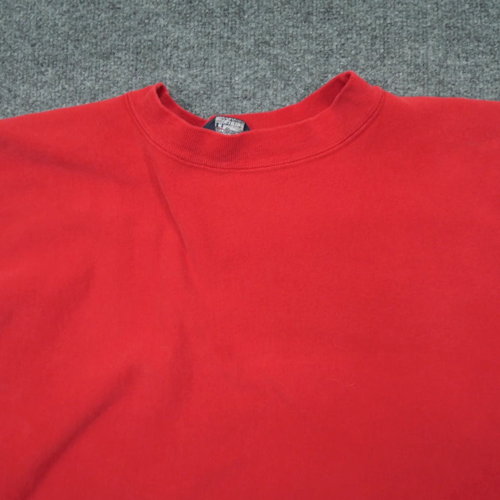 Lands' End VINTAGE Lands' End Sweatshirt Mens Pullover Crew Neck Cotton Blend Red XL Tall Distressed Holes 90s University Logo All Seasons Size US XL / EU 56 / 4 - 6 Thumbnail