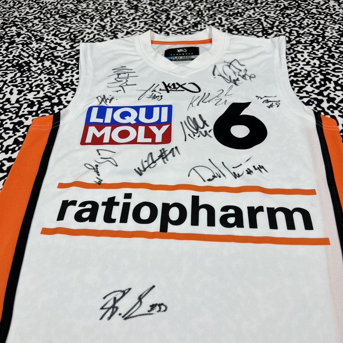 K1X Ratiopharm Ulm Jonas Signed Full Team Rare Basketball Jersey Size US S / EU 44-46 / 1 - 8 Thumbnail