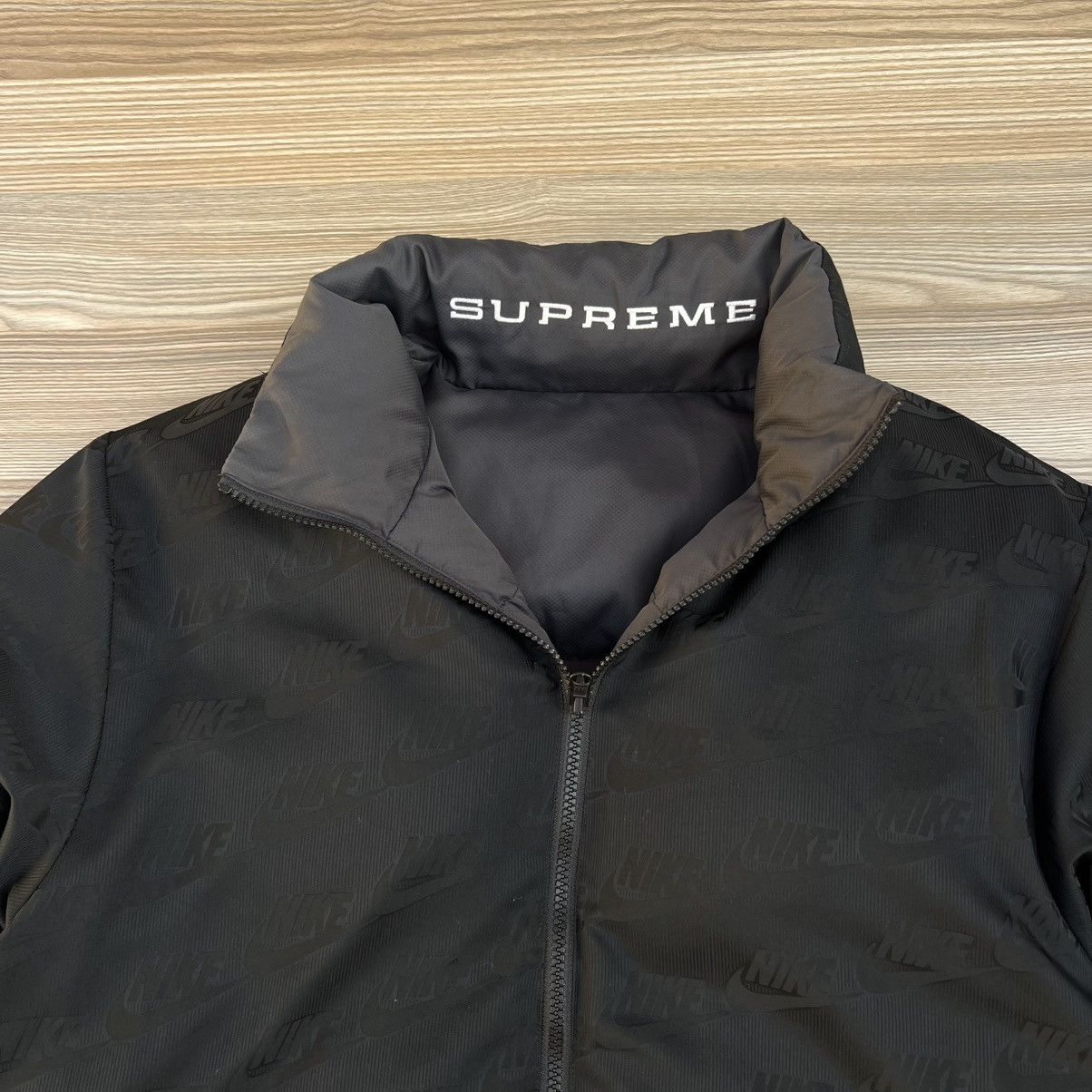 Nike × Supreme Nike x Supreme Reversible Puffer Jacket. Size US M / EU 48-50 / 2 - 12 Thumbnail