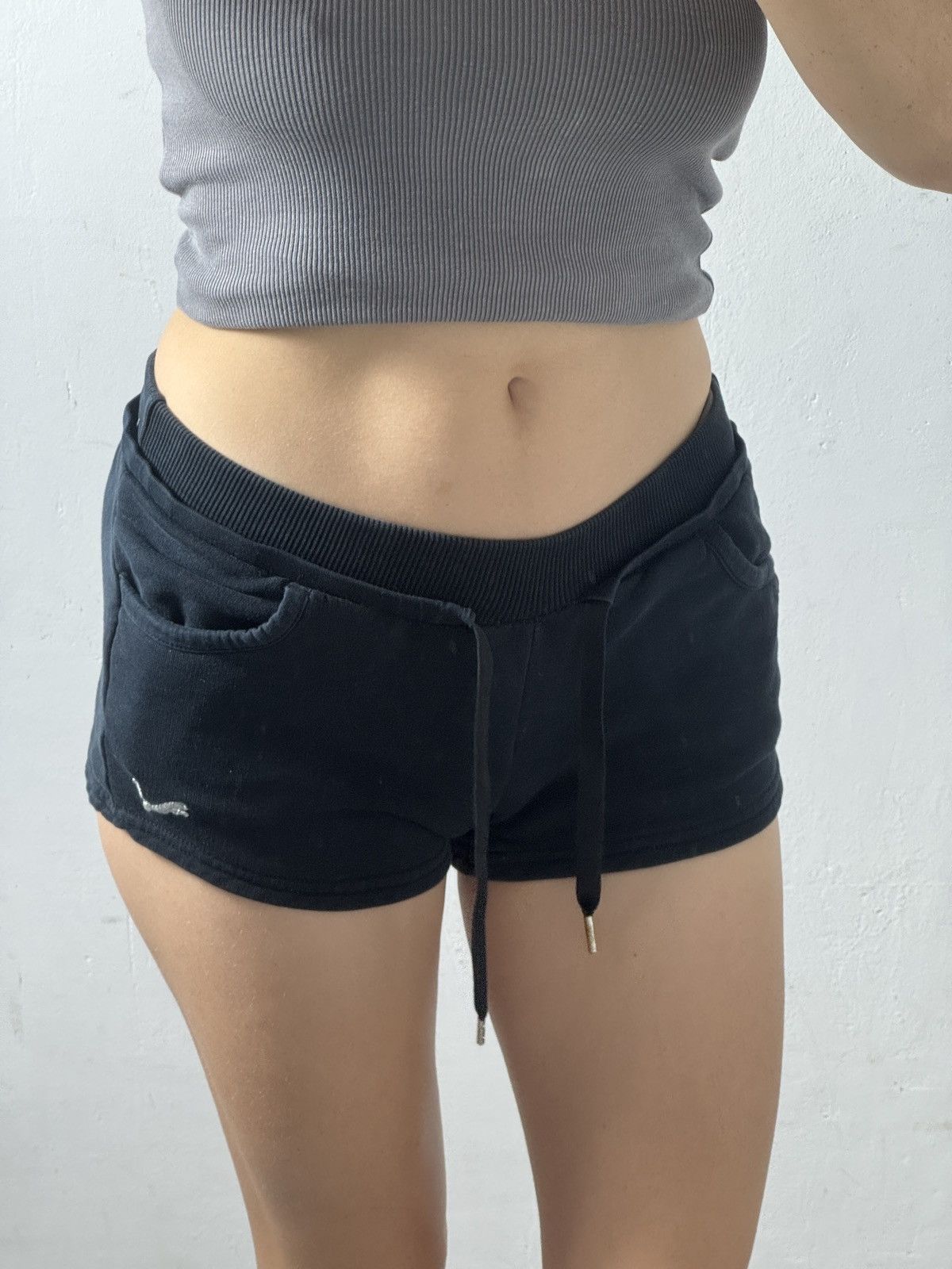 Ferrari × Puma VINTAGE PUMA x FERRARI MINI SHORTS Size 27" / US 4 / IT 40 - 9 Thumbnail
