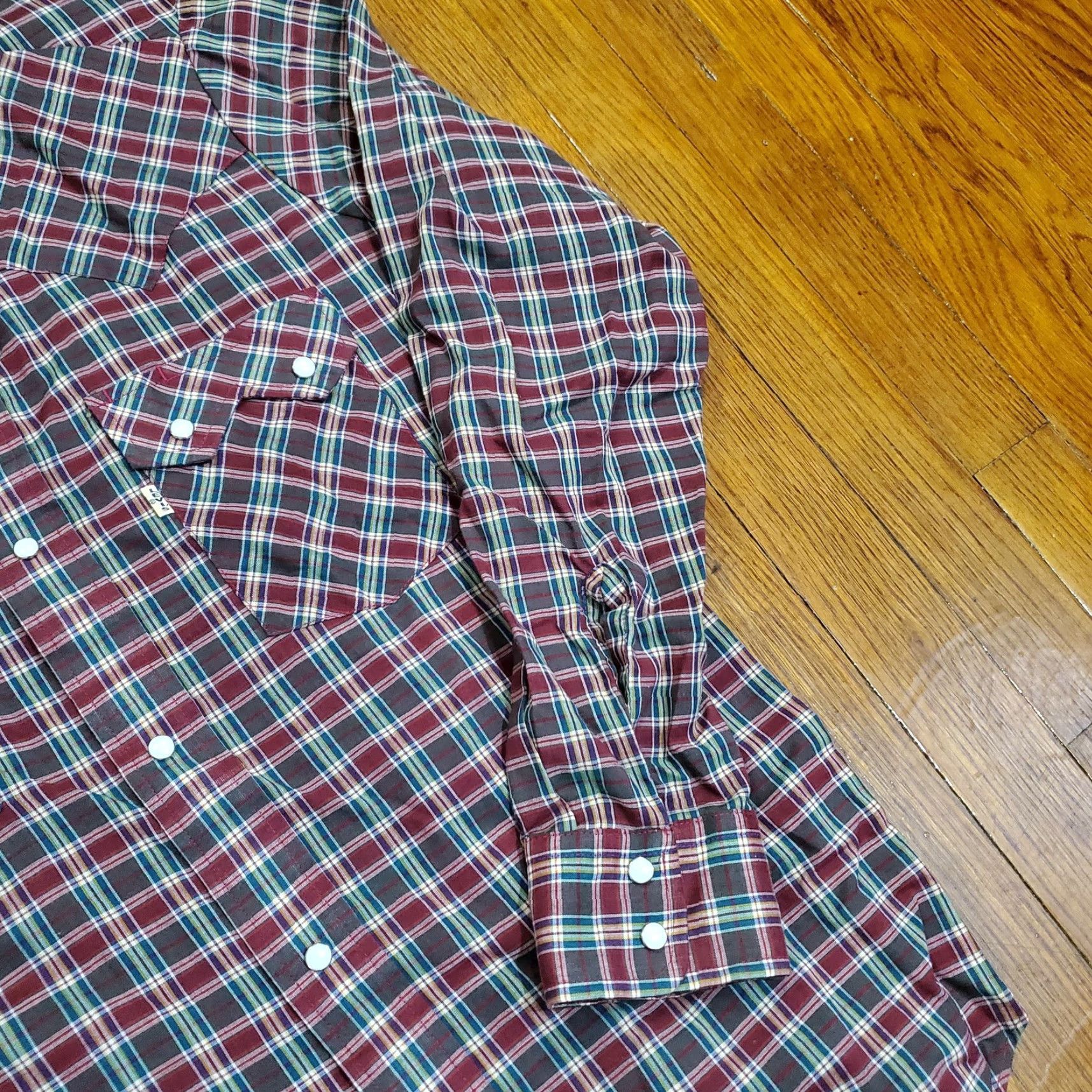 Levi's VINTAGE Levi's Shirt Mens Medium Red Green Plaid Western Pearl Snap Long Sleeve Cowboy Size US M / EU 48-50 / 2 - 3 Thumbnail