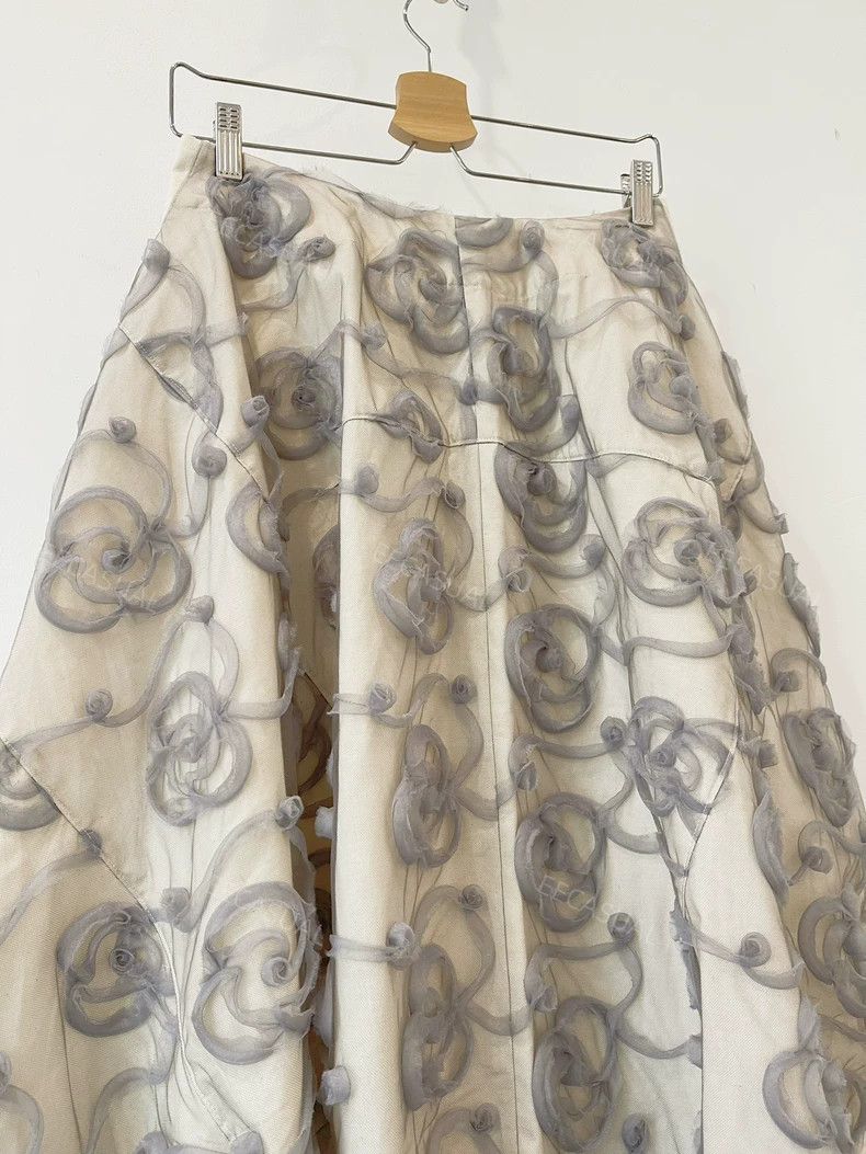 Comme des Garcons Comme Des Garcons size M 3D Rose Embroidered Skirt Size 24" / US 00 / IT 34 - 4 Thumbnail