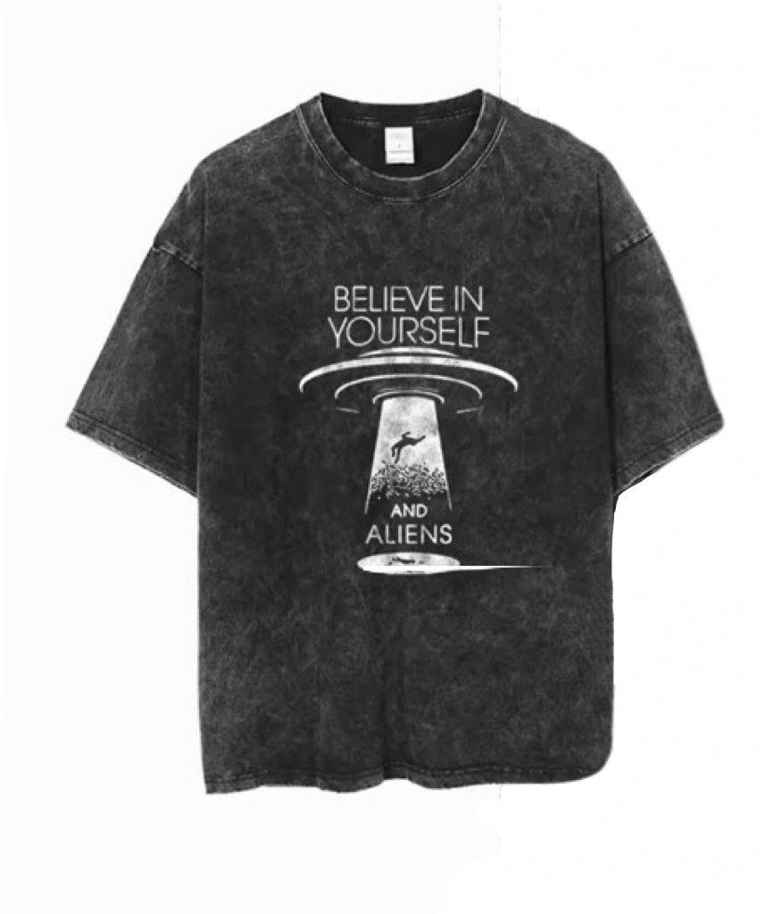 Japanese Brand Y2K Vintage Believe In Yourself Alien Print Washed T-Shirt Size US L / EU 52-54 / 3 - 1 Thumbnail