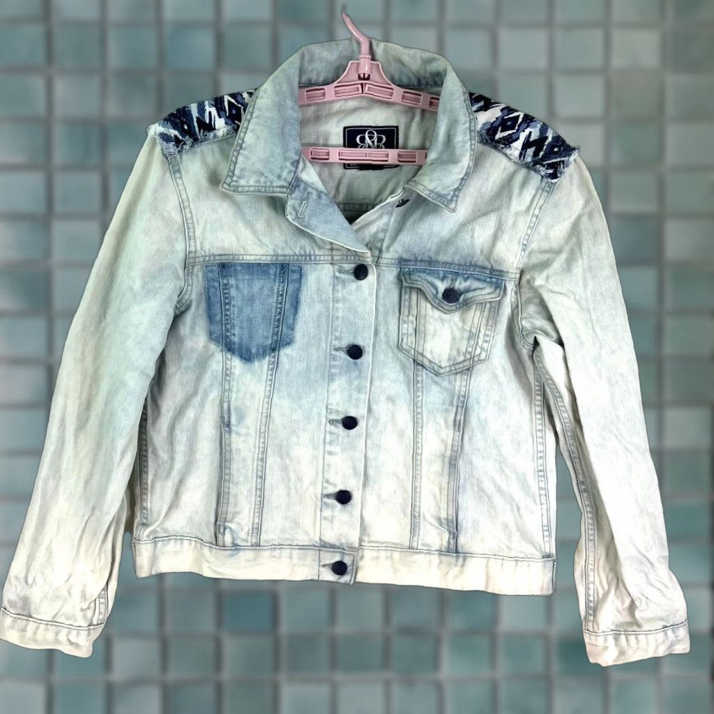 Vintage Rock & Republic Denim Jacket Women L Blue Denim 90s Biker Distressed Fringe Embroidered Logo Hitchiker Size L / US 10 / IT 46 - 1 Thumbnail