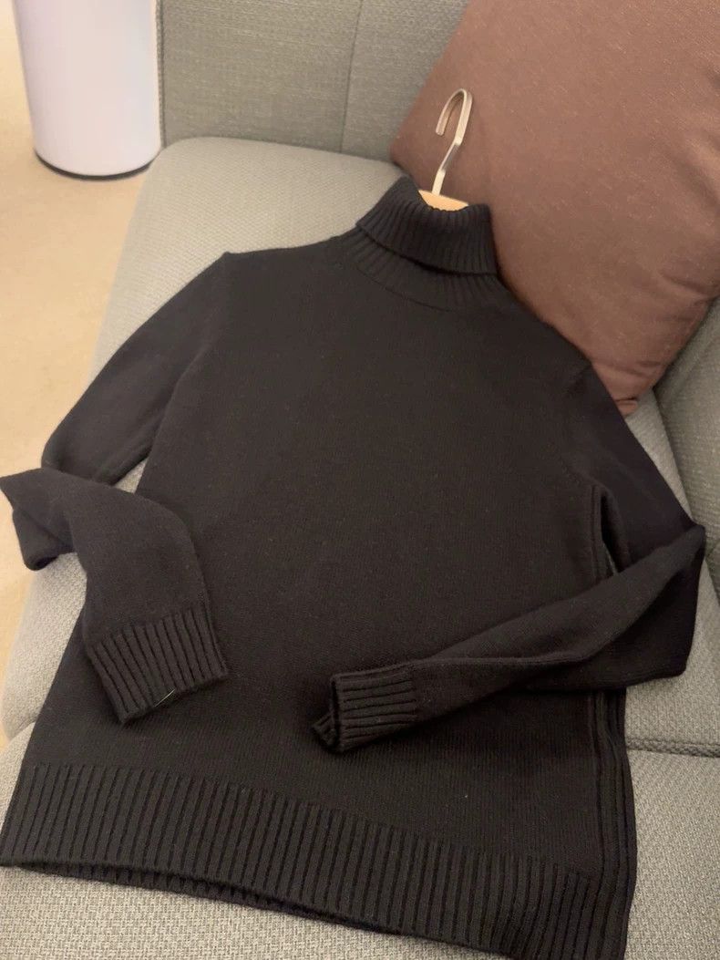 Loro Piana LORO PIANA Black cashmere turtleneck Size XS / US 0-2 / IT 36-38 - 1 Thumbnail