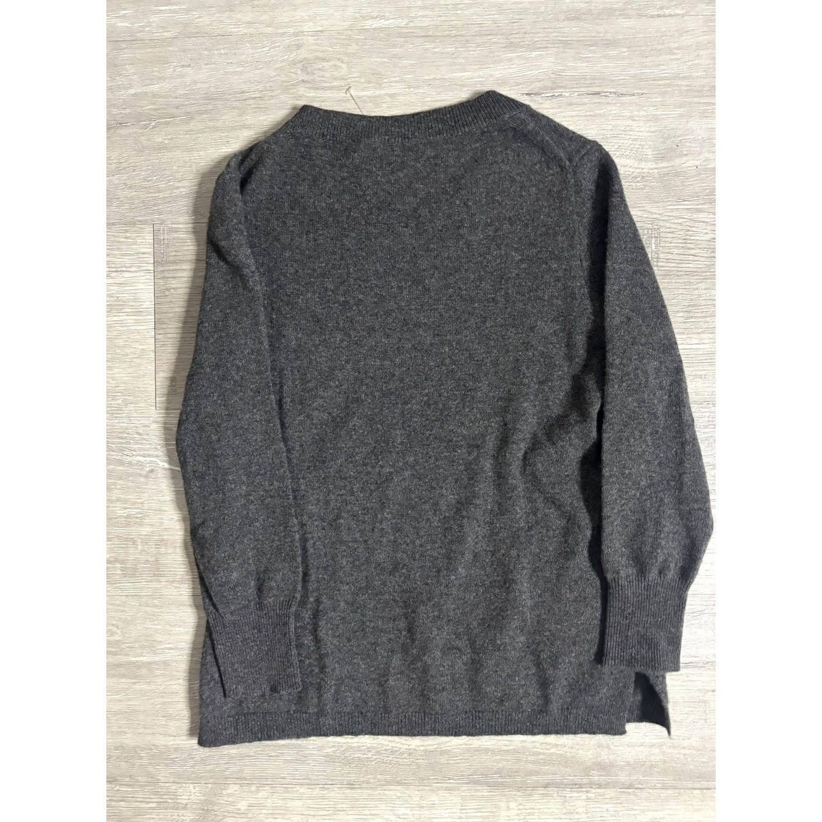 J.Crew J.Crew Sweater Womens Small Gray 100% Cashmere Crewneck Pullover Long Sleeve Size S / US 4 / IT 40 - 3 Thumbnail