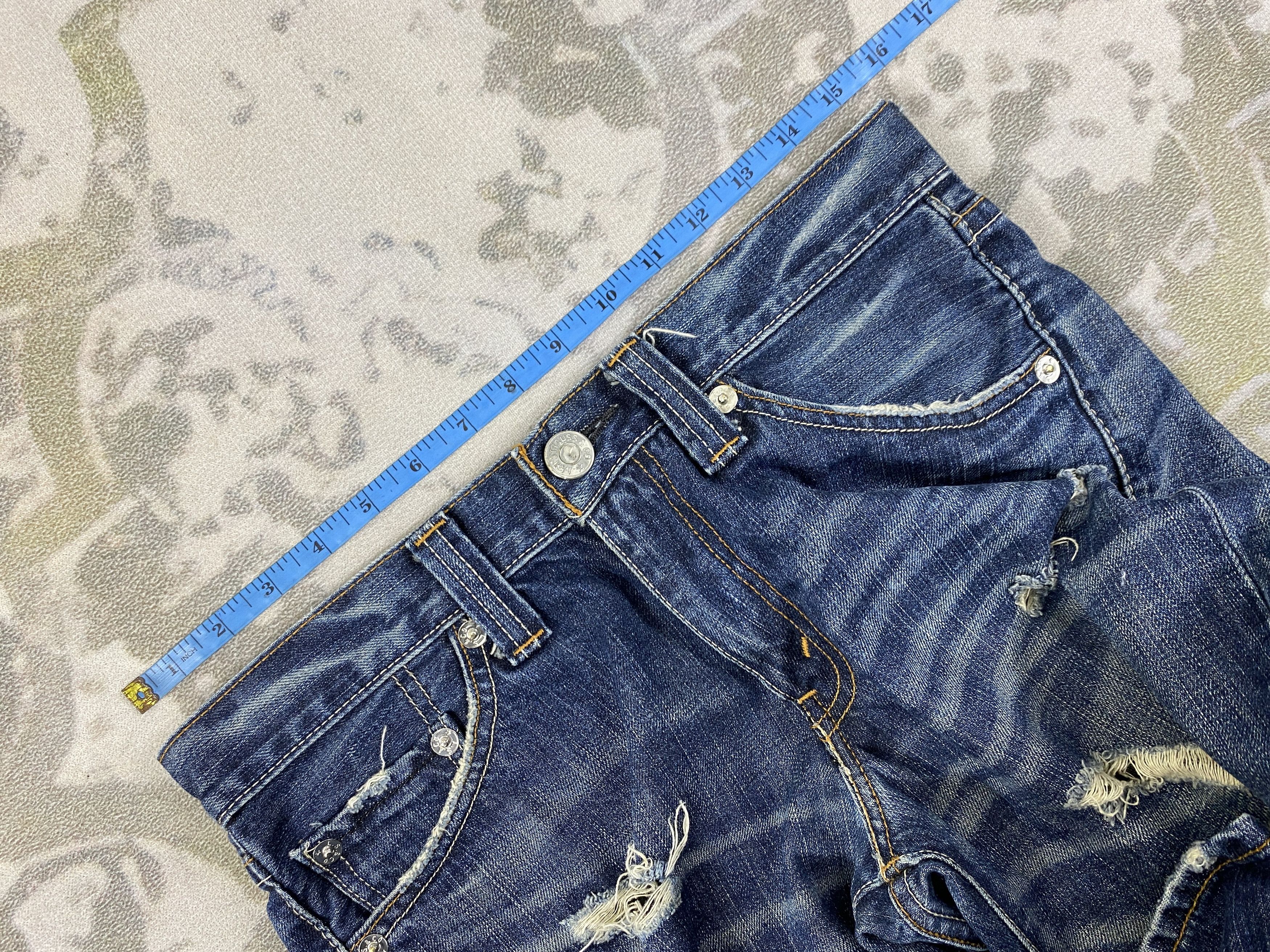 Levi's Distressed Vintage Levi's 708 Flare Jeans 31x32.5 - JN3523 Size US 31 - 5 Thumbnail