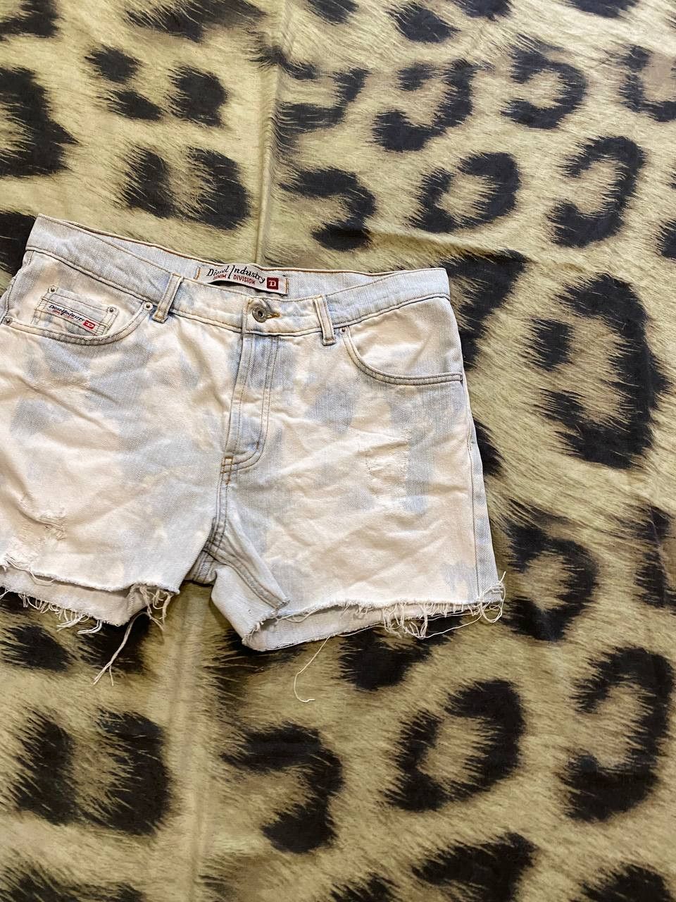 Diesel Y2K Diesel Vintage jeans shorts streetwear Size US 33 - 7 Thumbnail