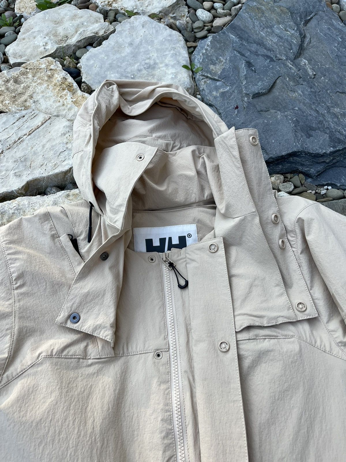 Designer × Helly Hansen Helly Hansen HH-118389225 arc hood system sample jacket Size US S / EU 44-46 / 1 - 17 Thumbnail