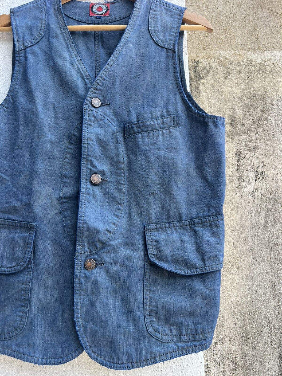 Momotaro Jeans Vintage Distressed Momotaro Denim Vest Jacket Size US M / EU 48-50 / 2 - 3 Thumbnail