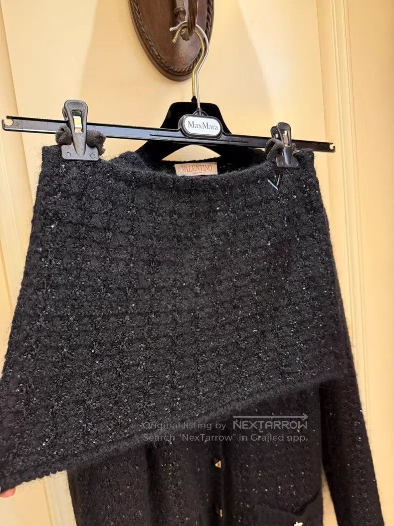 Valentino Valentino Set Size M / US 6-8 / IT 42-44 - 2 Thumbnail
