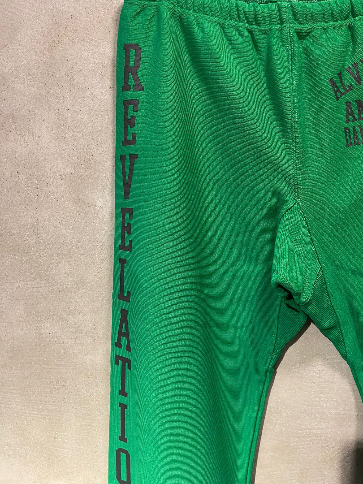 Champion × DENIM TEARS Denim Tears x Champion Revelations Sweatpants Green Size US 32 / EU 48 - 3 Thumbnail