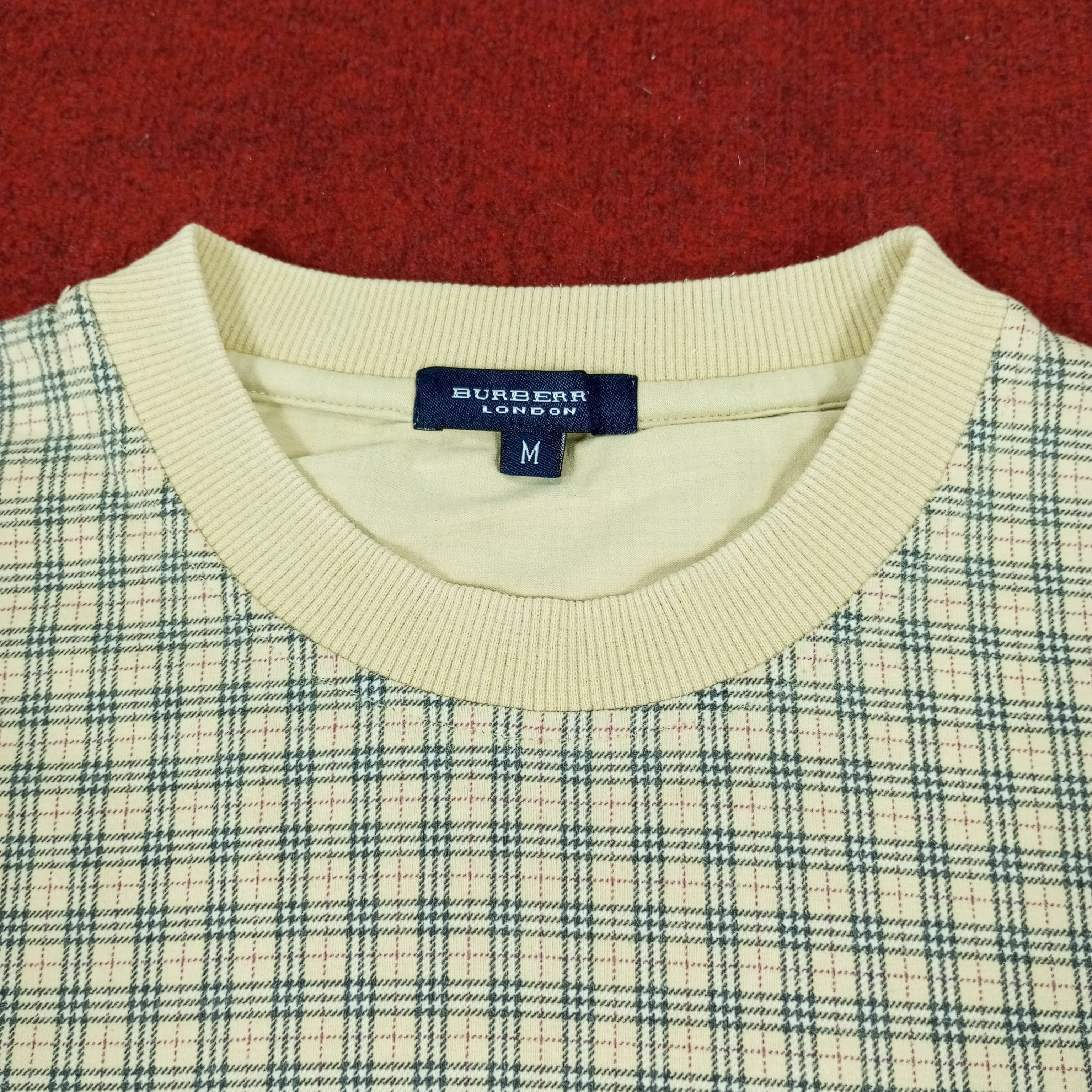 Burberry × Vintage Burberry London Luxury Brand Pocket Design Tshirt Size US L / EU 52-54 / 3 - 4 Thumbnail