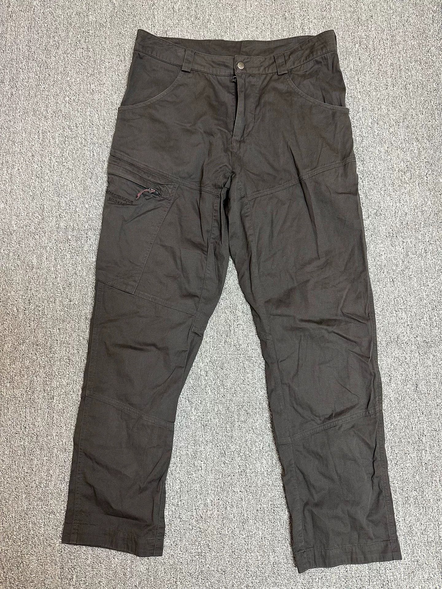 Klattermusen Klattermusen Men's Climbing Cargo Pants Size US 26 / EU 42 - 1 Thumbnail