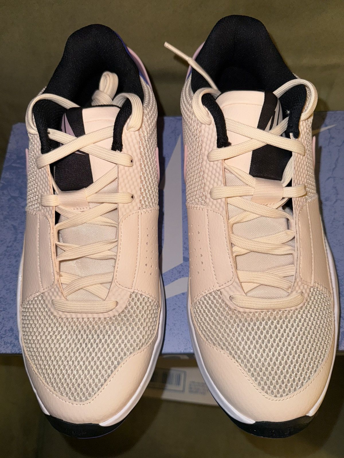Nike Nike Ja 1 Guava Ice low sz11, Ja Morant New in Box DS pink Size US 11 / EU 44 - 9 Thumbnail