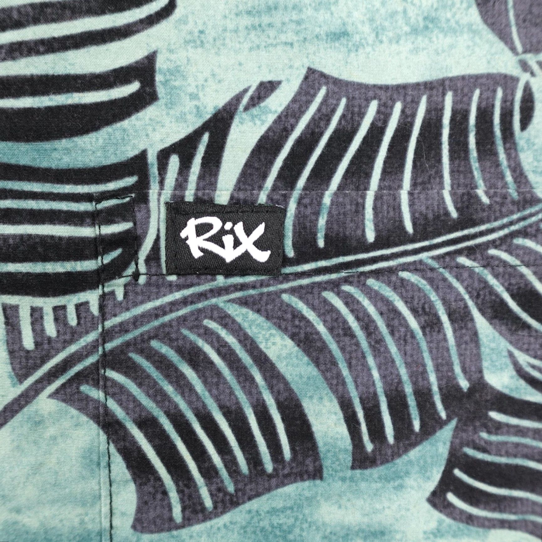 RIXO RIX Shirt Mens Small Green Black Hawaiian Aloha Banana Leaves Button-Up Camp Shirt Short Sleeve Beach Tropical Mens Size US S / EU 44-46 / 1 - 3 Thumbnail