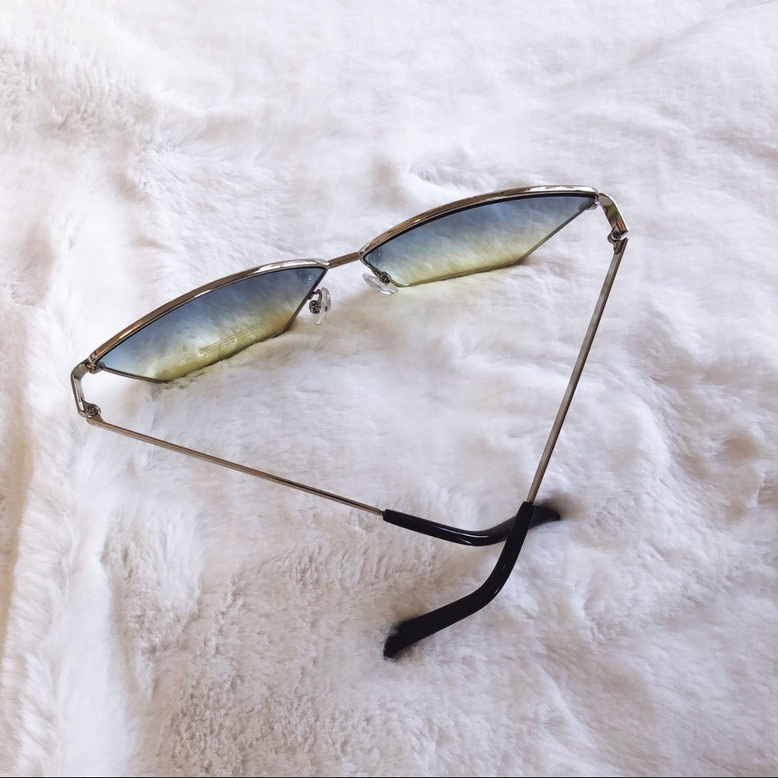 Other Aubrey Light Blue Gradient Oversized Sunglasses Size ONE SIZE - 8 Thumbnail