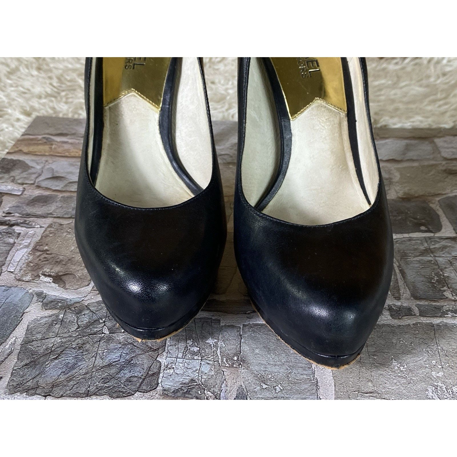 Michael Kors Michael Kors Hamilton Pump Sz 7 Platform Heel Black Leather Size US 7 / IT 37 - 8 Thumbnail