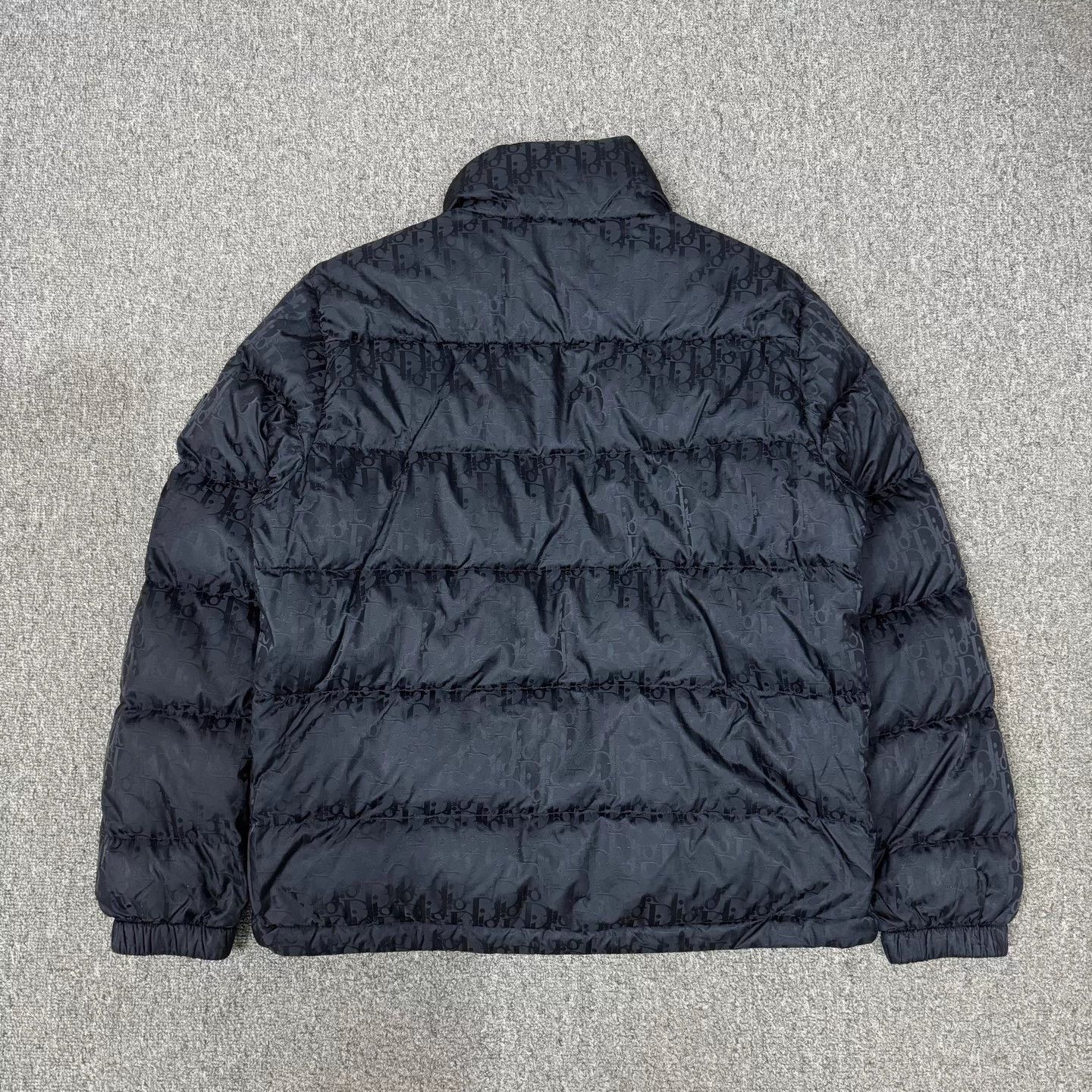 Dior Dior Oblique allover logo down coat 48 99new Size US M / EU 48-50 / 2 - 2 Thumbnail