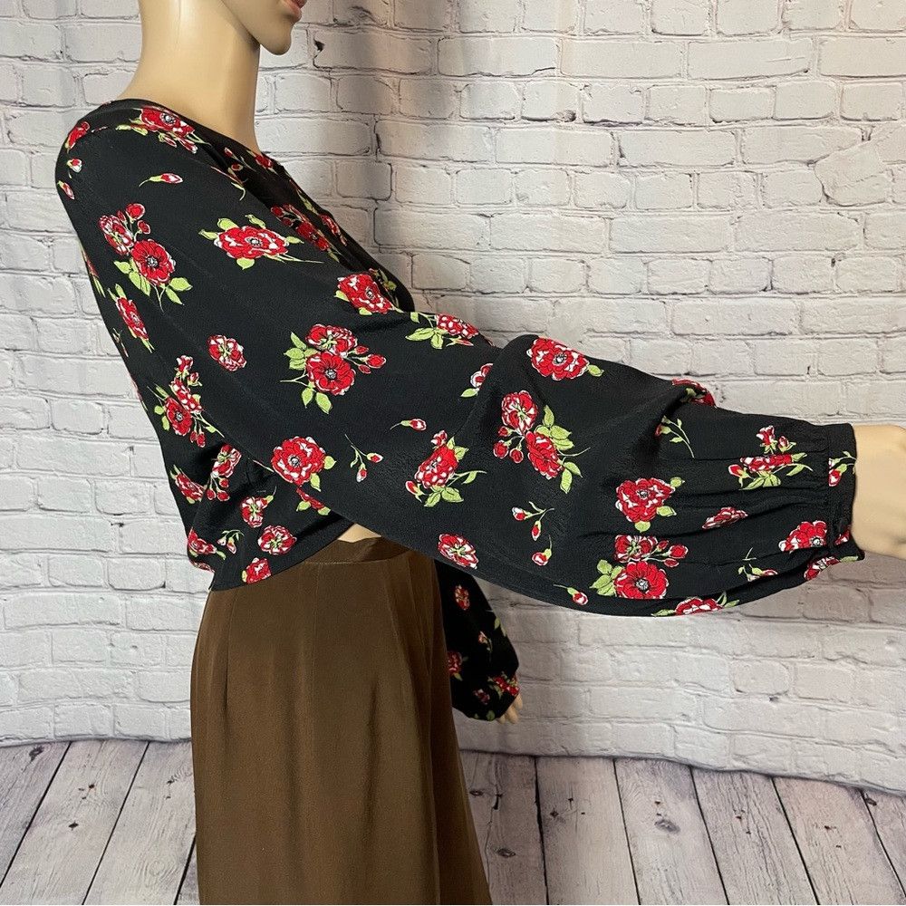 Zara NWT New Zara Cut Out Floral Long Sleeve Crop Top Size L Size L / US 10 / IT 46 - 5 Thumbnail