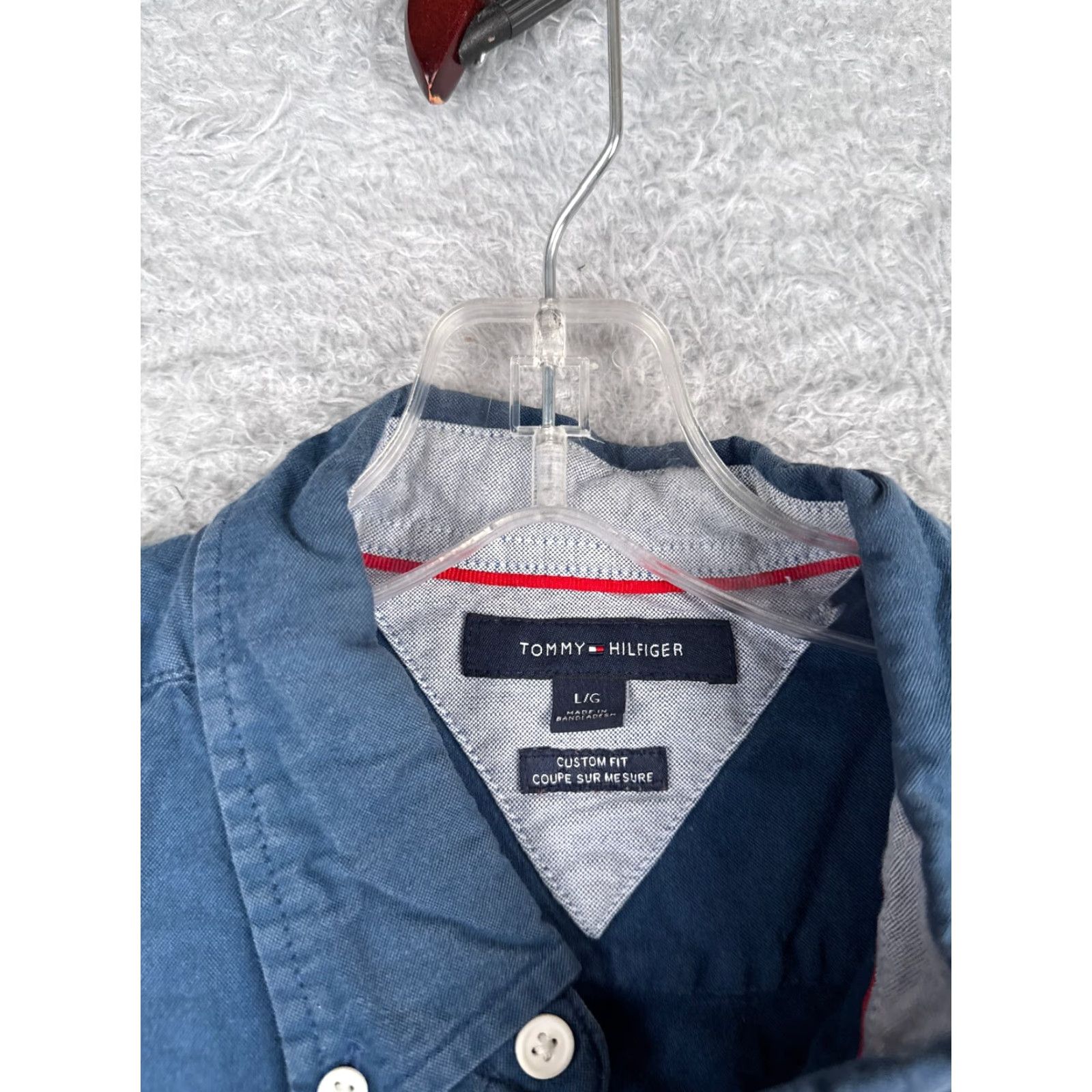 Tommy Hilfiger VINTAGE Tommy Hilfiger Men's Shirt XL Blue Cotton Chambray Short Sleeve Button-Up Casual 90s Boys Size US XL / EU 56 / 4 - 7 Thumbnail
