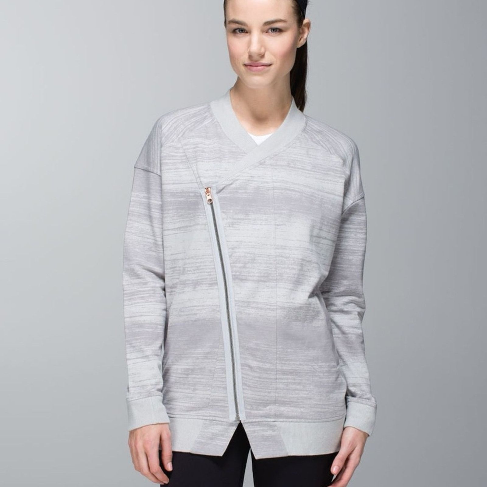 Lululemon Lululemon Mula Bundle Wrap FullZip Sweatshirt Jacket Women 4 Size S / US 4 / IT 40 - 1 Thumbnail
