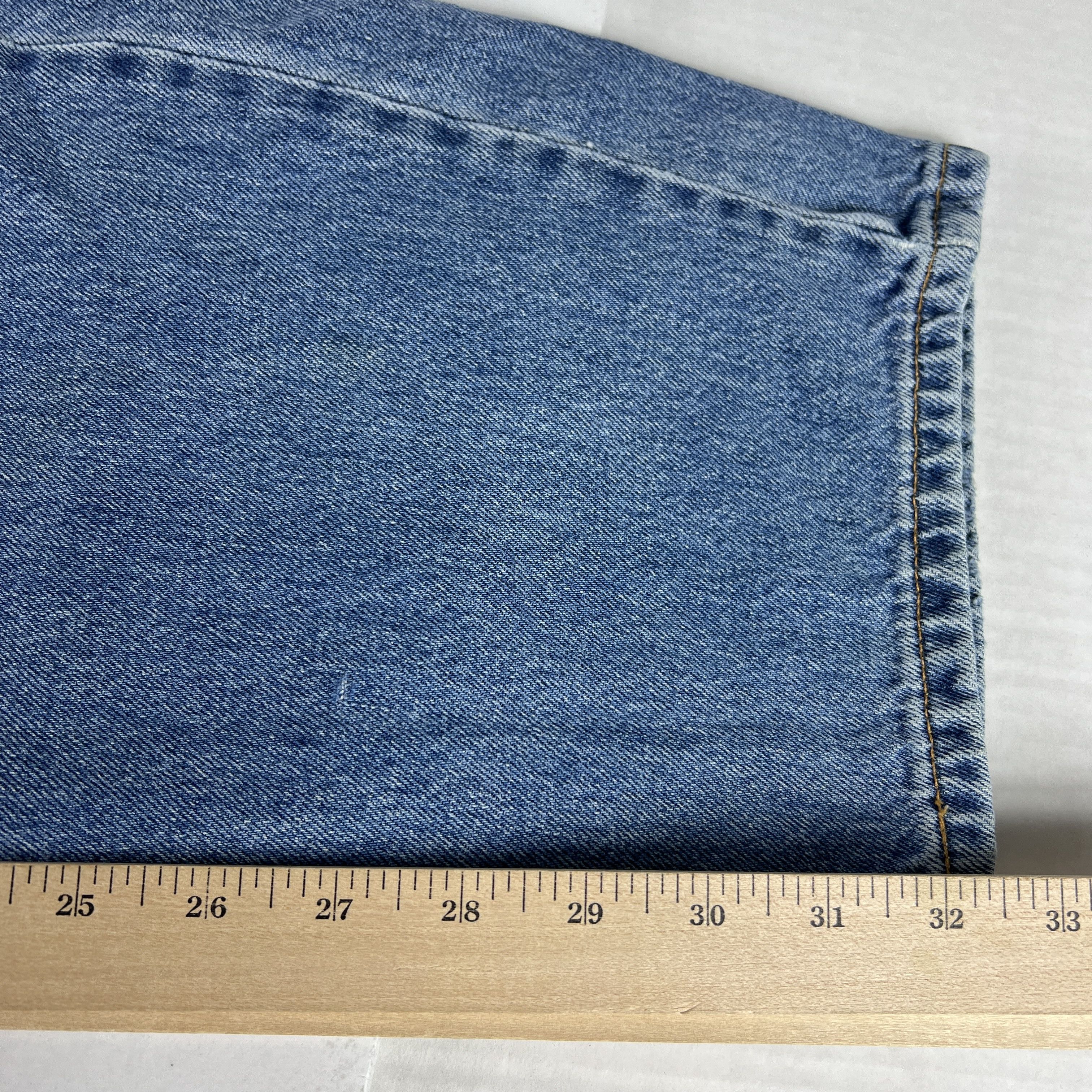 Levi's × Vintage Y2K Levi's Jeans 550 Relaxed Blue Faded Cotton Denim Size US 33 - 17 Thumbnail