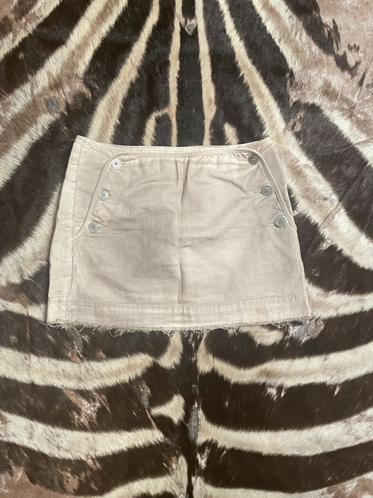 Diesel Black Gold DIESEL BLACK GOLD BUTTON MINISKIRT Size 26" / US 2 / IT 38 - 1 Thumbnail