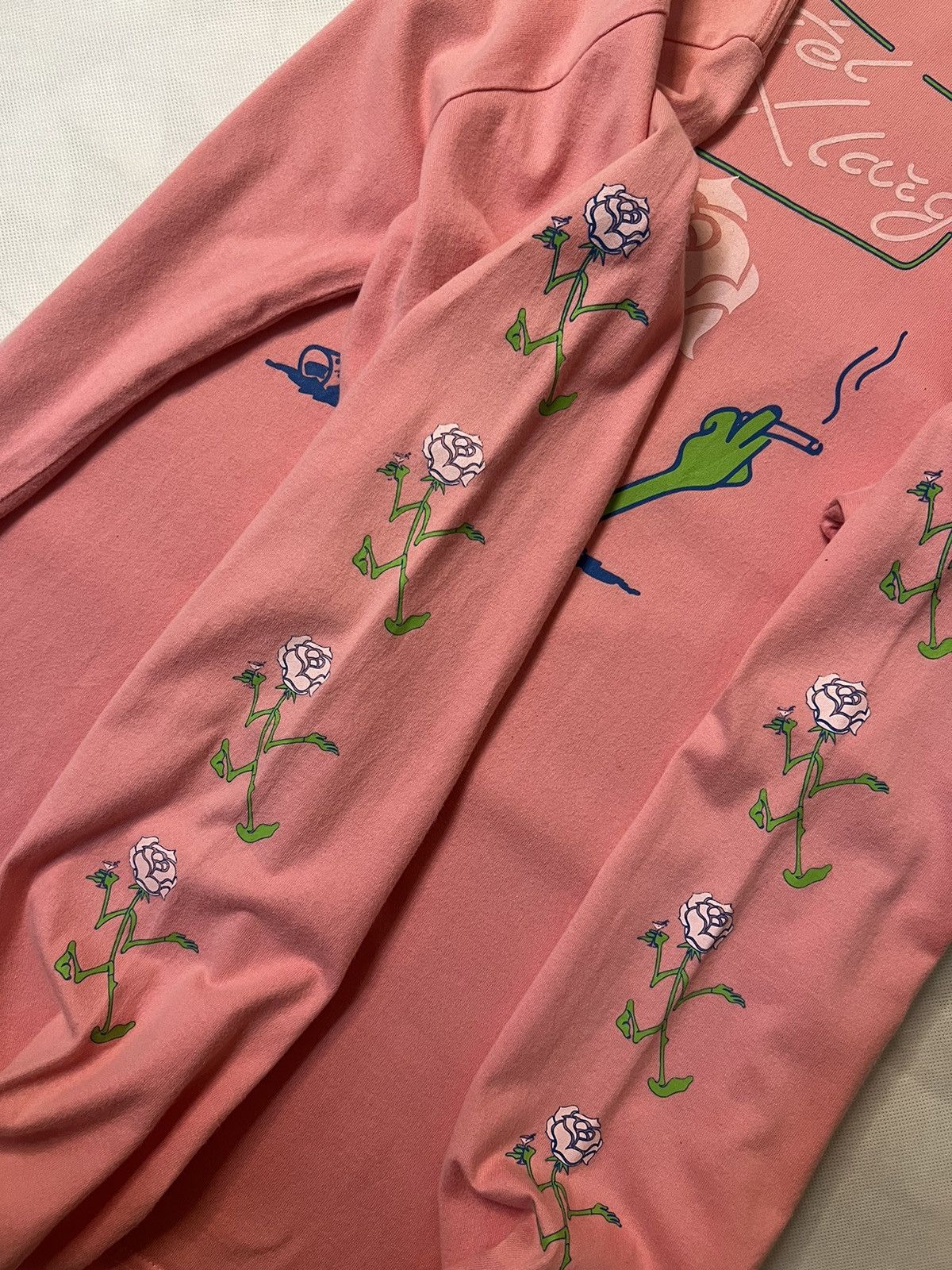 Xlarge Xlarge Hotel Pink Rose Flower Long Sleeves Tshirt Size US L / EU 52-54 / 3 - 2 Thumbnail