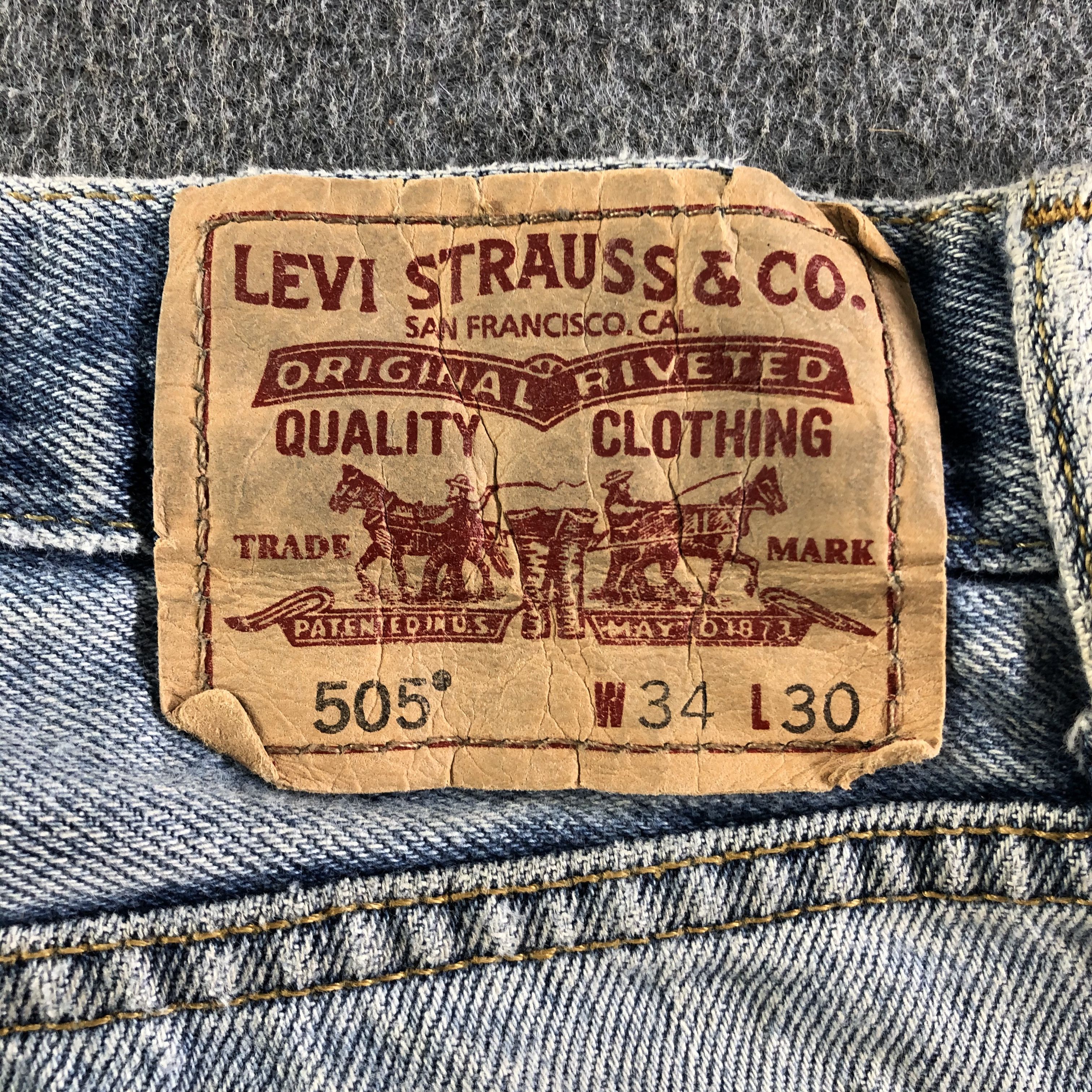 Levi's Vintage Light Wash Levis 505 Jeans-J4222 Size US 35 - 5 Thumbnail