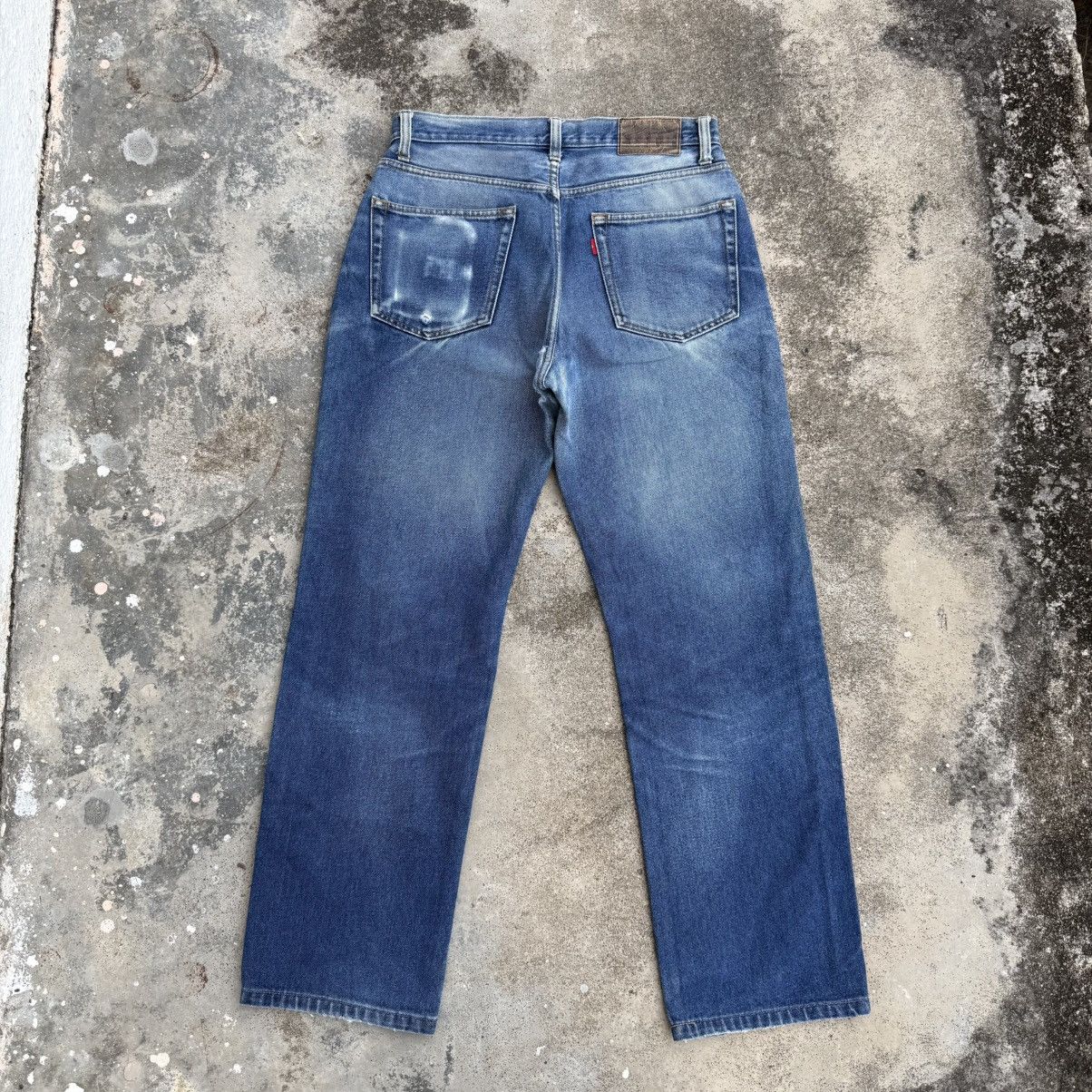 Japanese Brand Vintage OutGear Faded Mud washer Denim Jean Pants W30 Size US 30 / EU 46 - 7 Thumbnail
