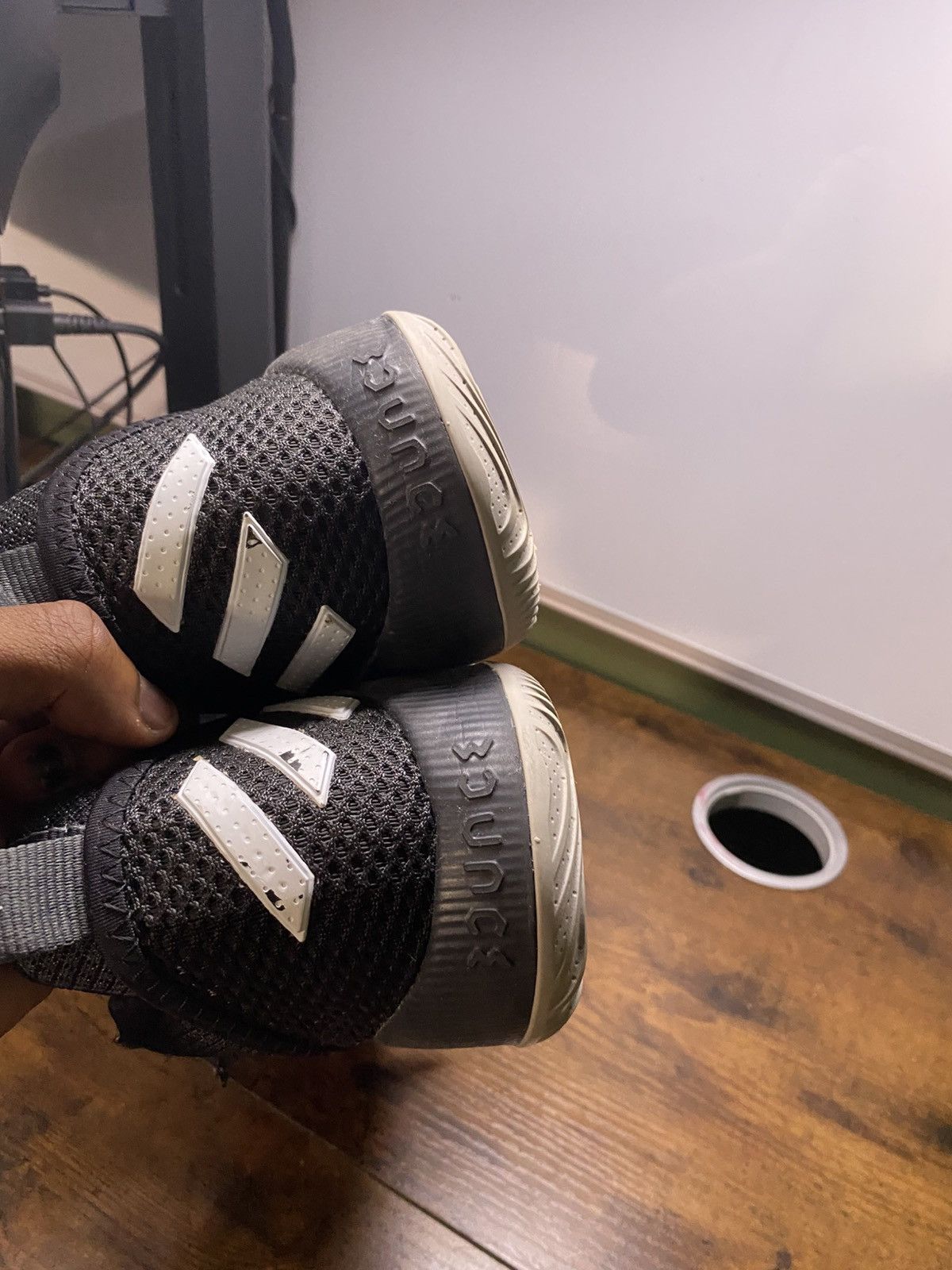 Adidas Adidas Dame 8 Size US 10 / EU 43 - 3 Thumbnail
