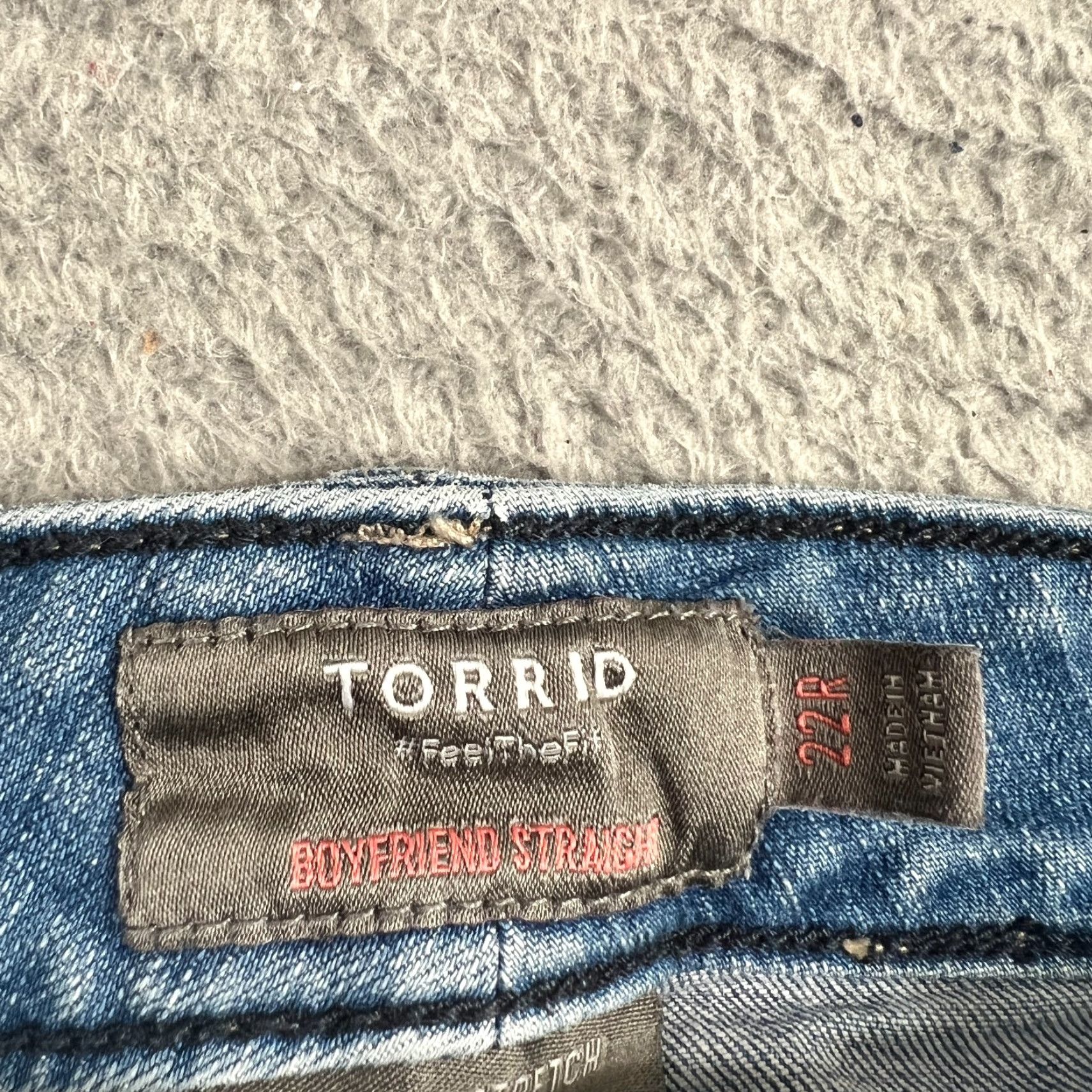 Torrid Torrid Women's Plus Size 22 Boyfriend Straight Jeans Blue Cotton Blend Zip Size 40" / US 18 - 6 Thumbnail