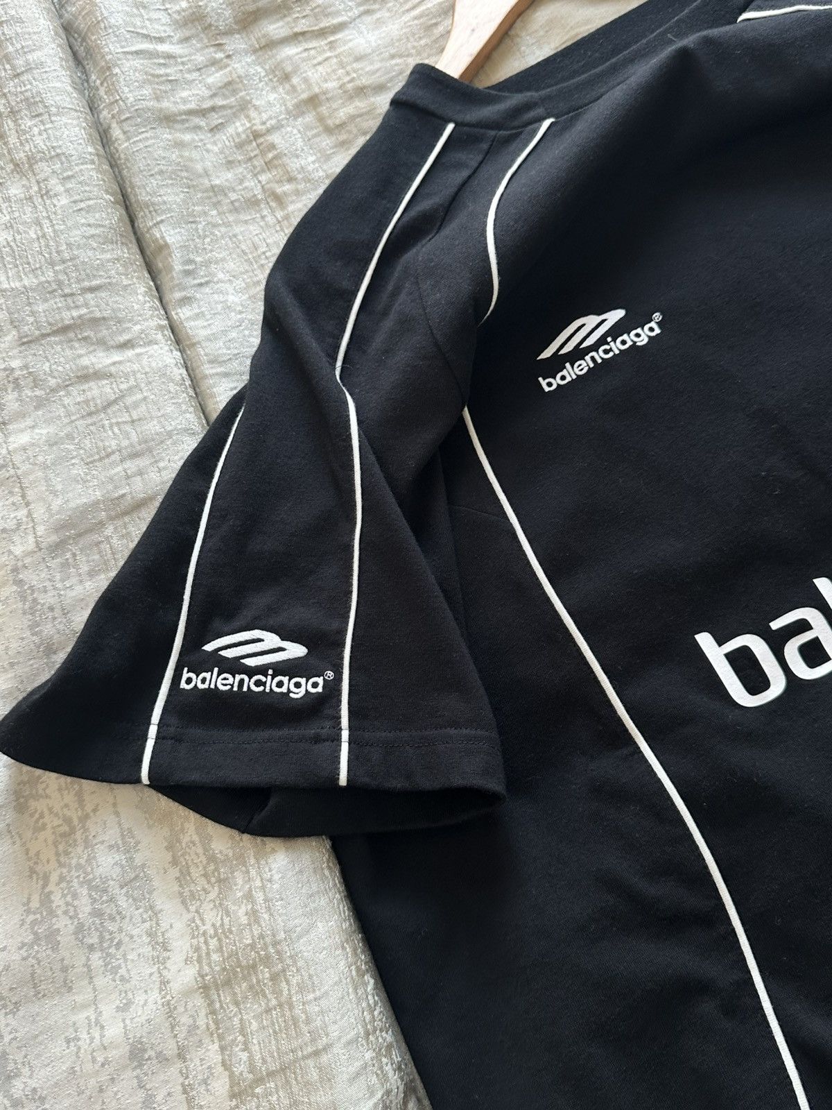 Balenciaga BALENCIAGA SS24 JERSEY "DUBAI" "10" Size US L / EU 52-54 / 3 - 6 Thumbnail