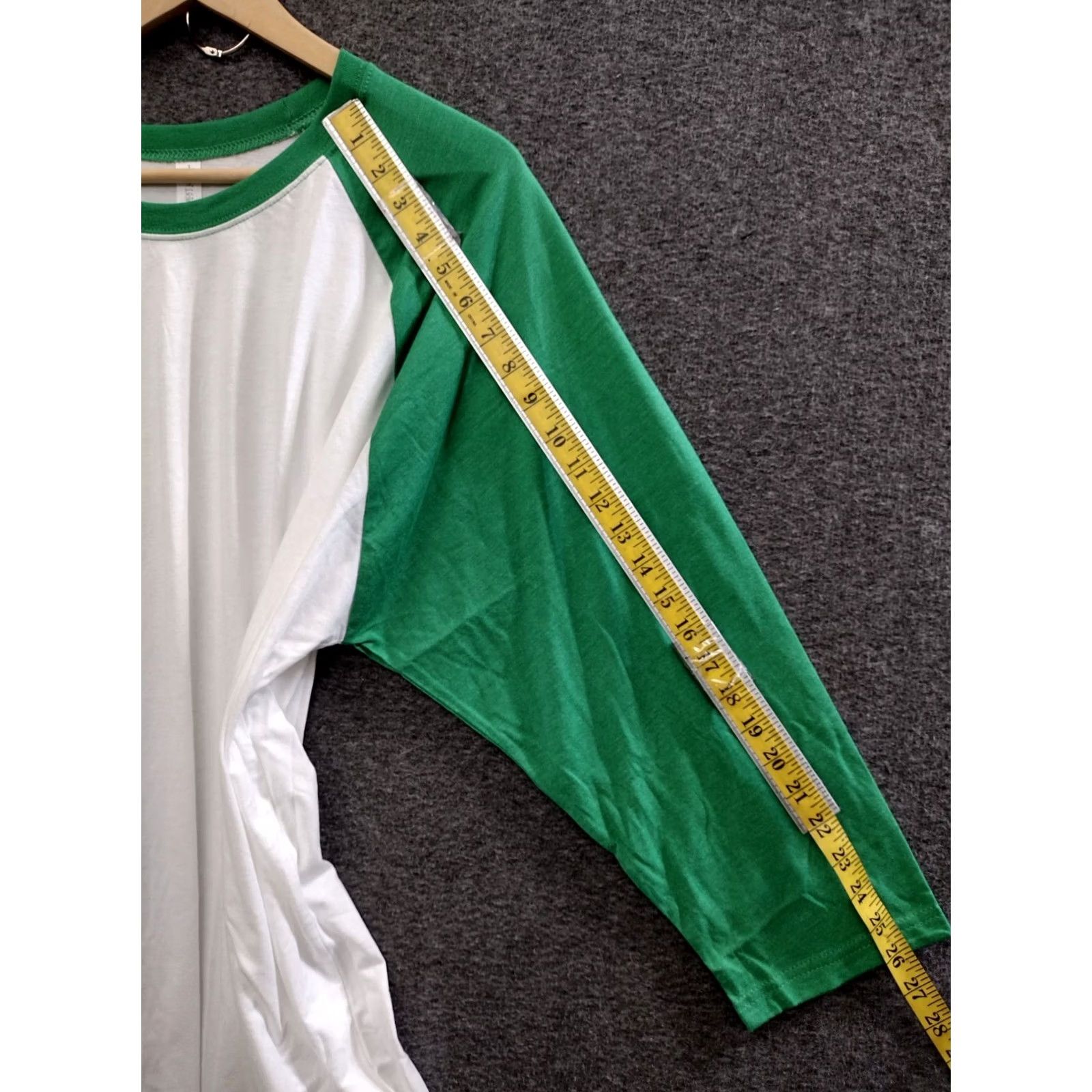 Next Level Next Level T-Shirt Colorblock Raglan 3/4 Sleeve 3XL Green/White Unisex Adults 80s Crew Neck Polyester Blend Size US XXL / EU 58 / 5 - 5 Thumbnail
