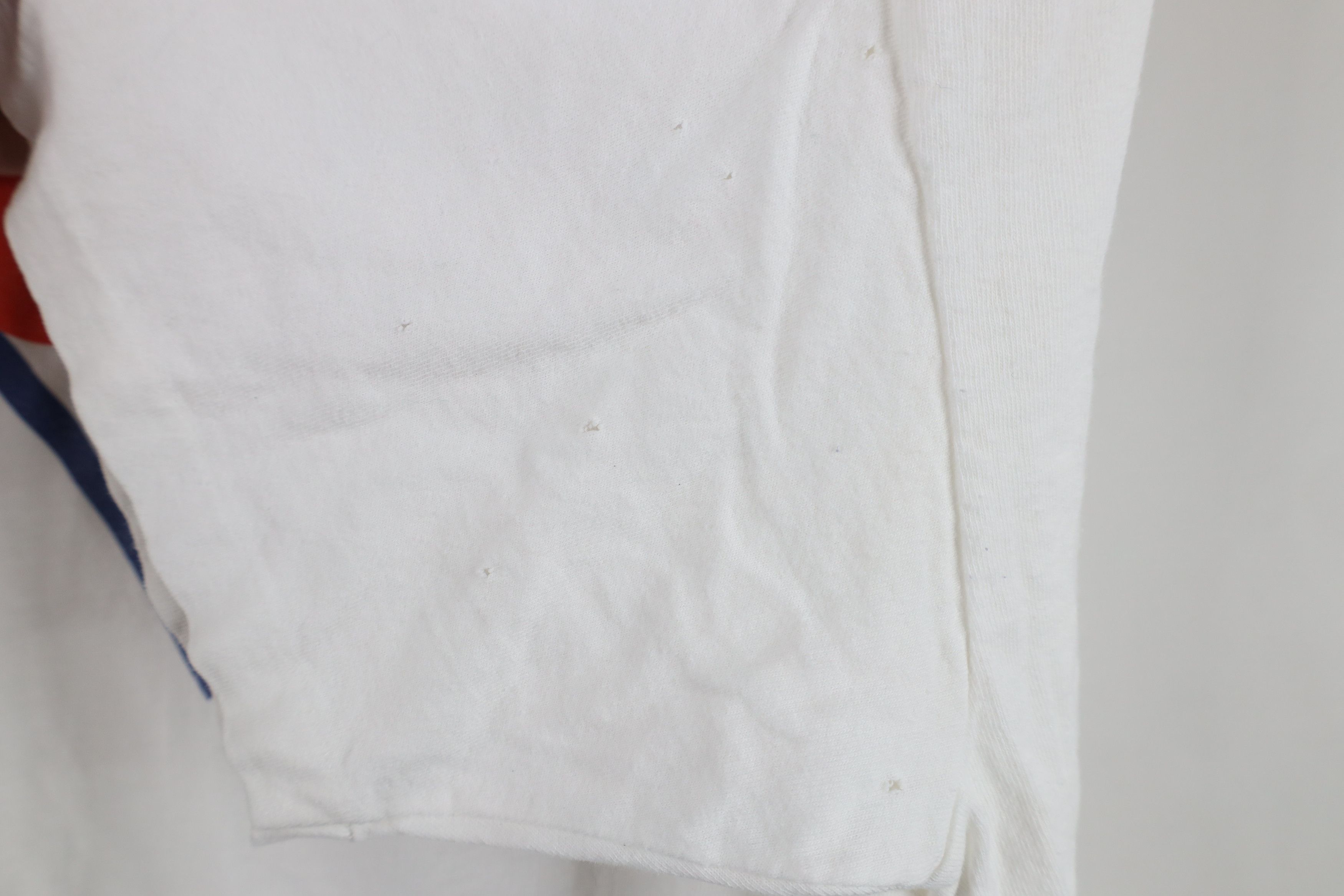 Guess Vintage 90s Guess Big Logo Short Sleeve T-Shirt White USA Size US L / EU 52-54 / 3 - 10 Thumbnail